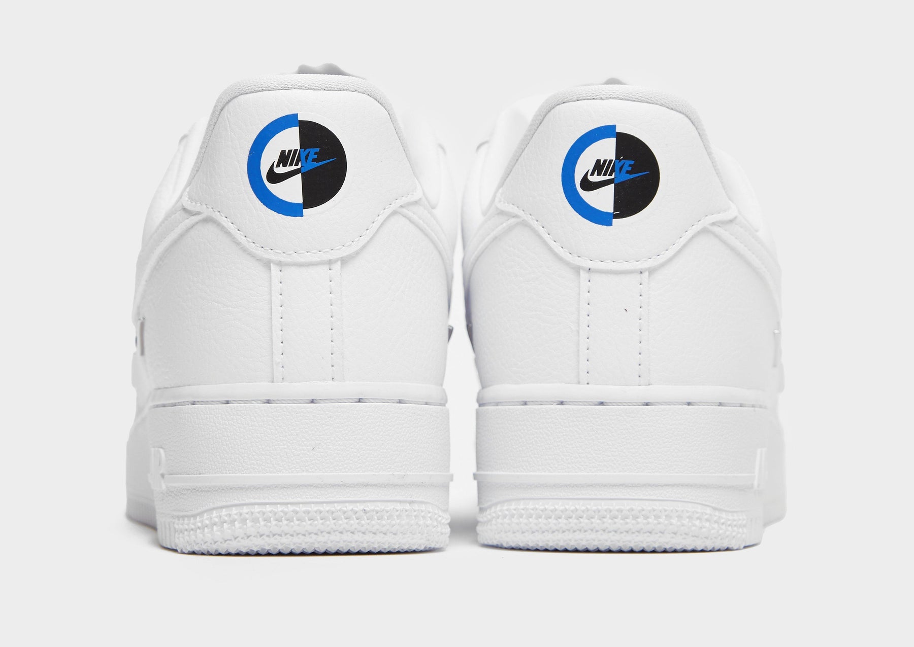 סניקרס Air Force 1 '07 LX | נשים