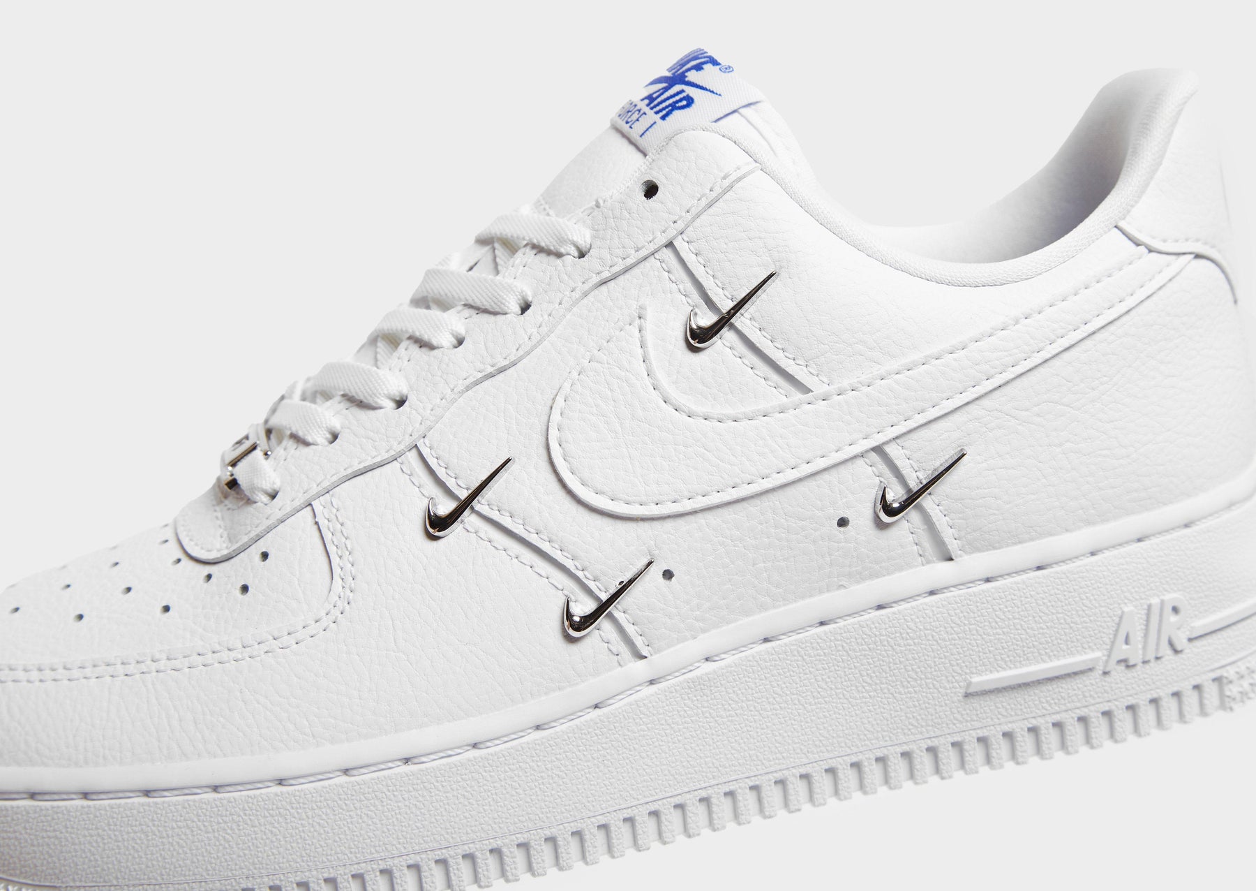 סניקרס Air Force 1 '07 LX | נשים