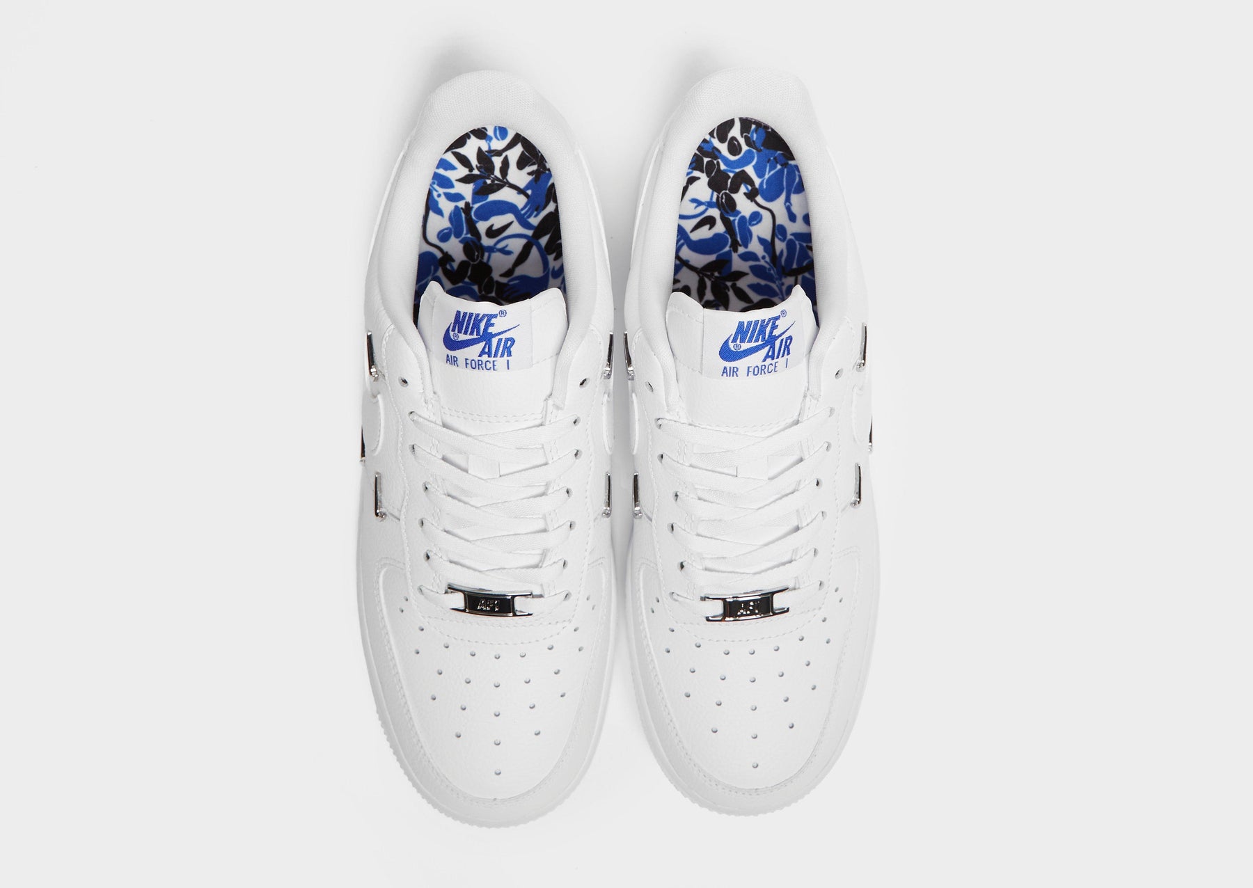 סניקרס Air Force 1 '07 LX | נשים