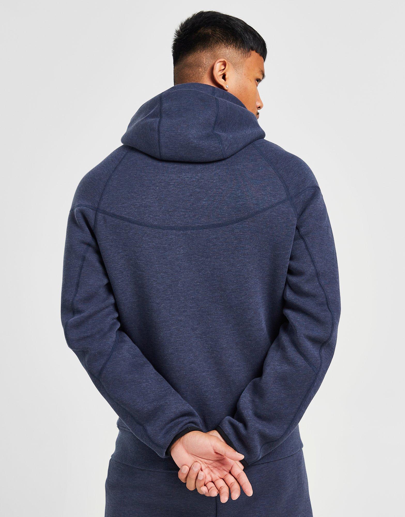 ג'קט קפוצ'ון Tech Fleece Windrunner