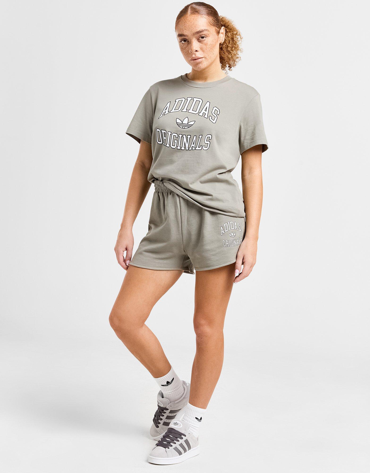 מכנסיים קצרים Varsity | נשים