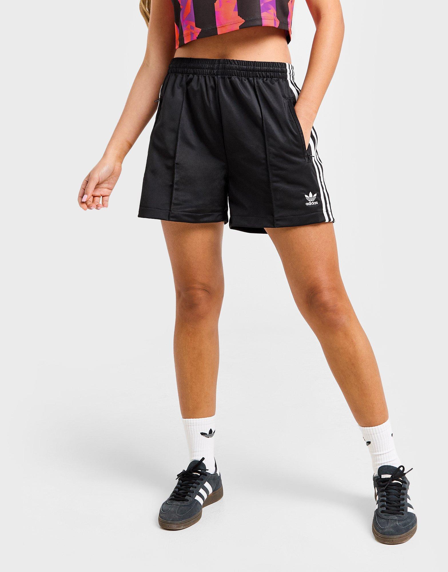 מכנסיים קצרים Firebird | נשים