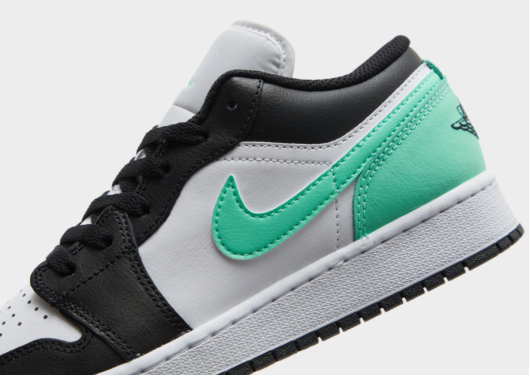 סניקרס Air Jordan 1 Low Green Glow | ג'וניורס