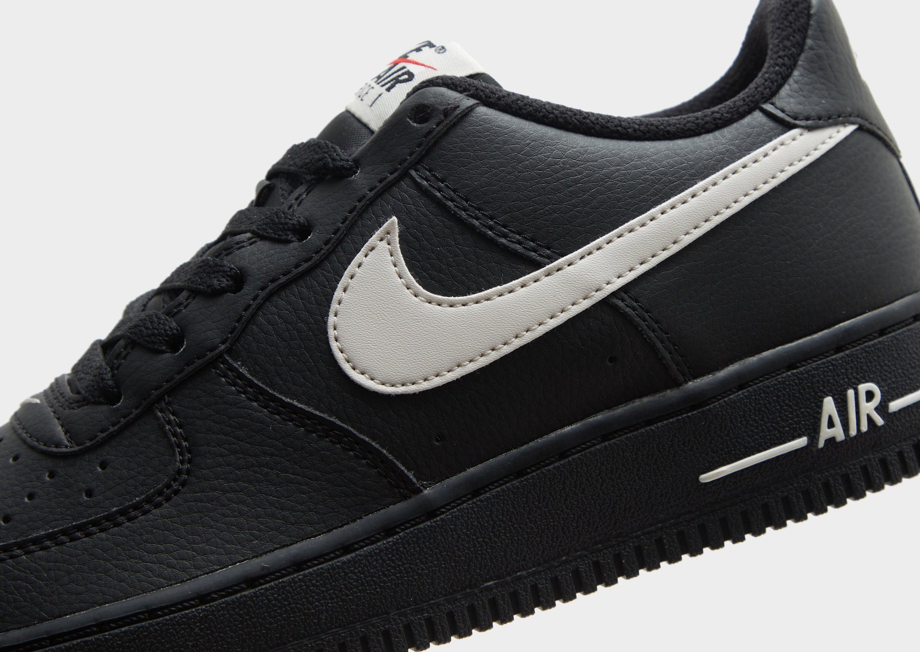 סניקרס Air Force 1 | ג'וניורס