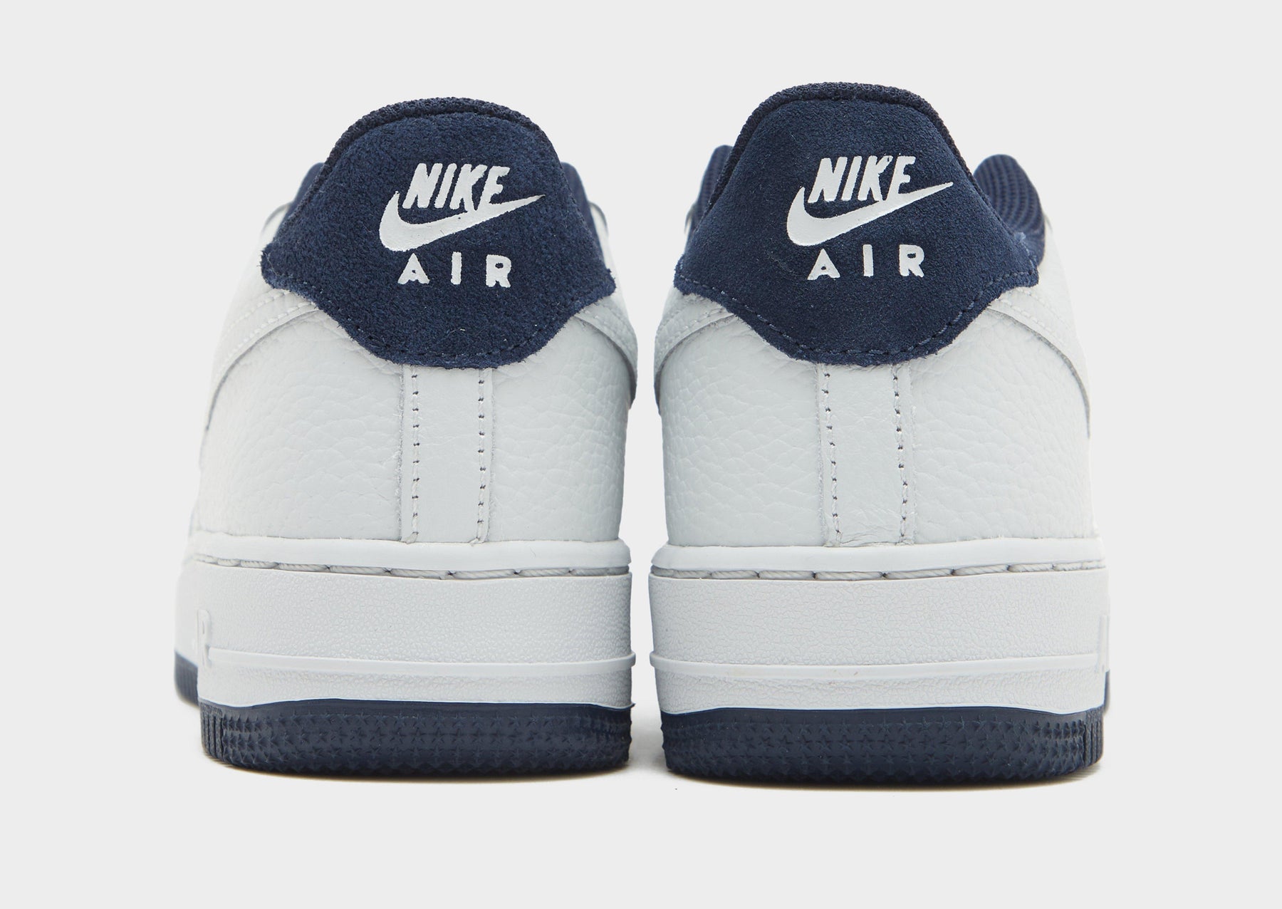 סניקרס Air Force 1 LV8 | ג'וניורס