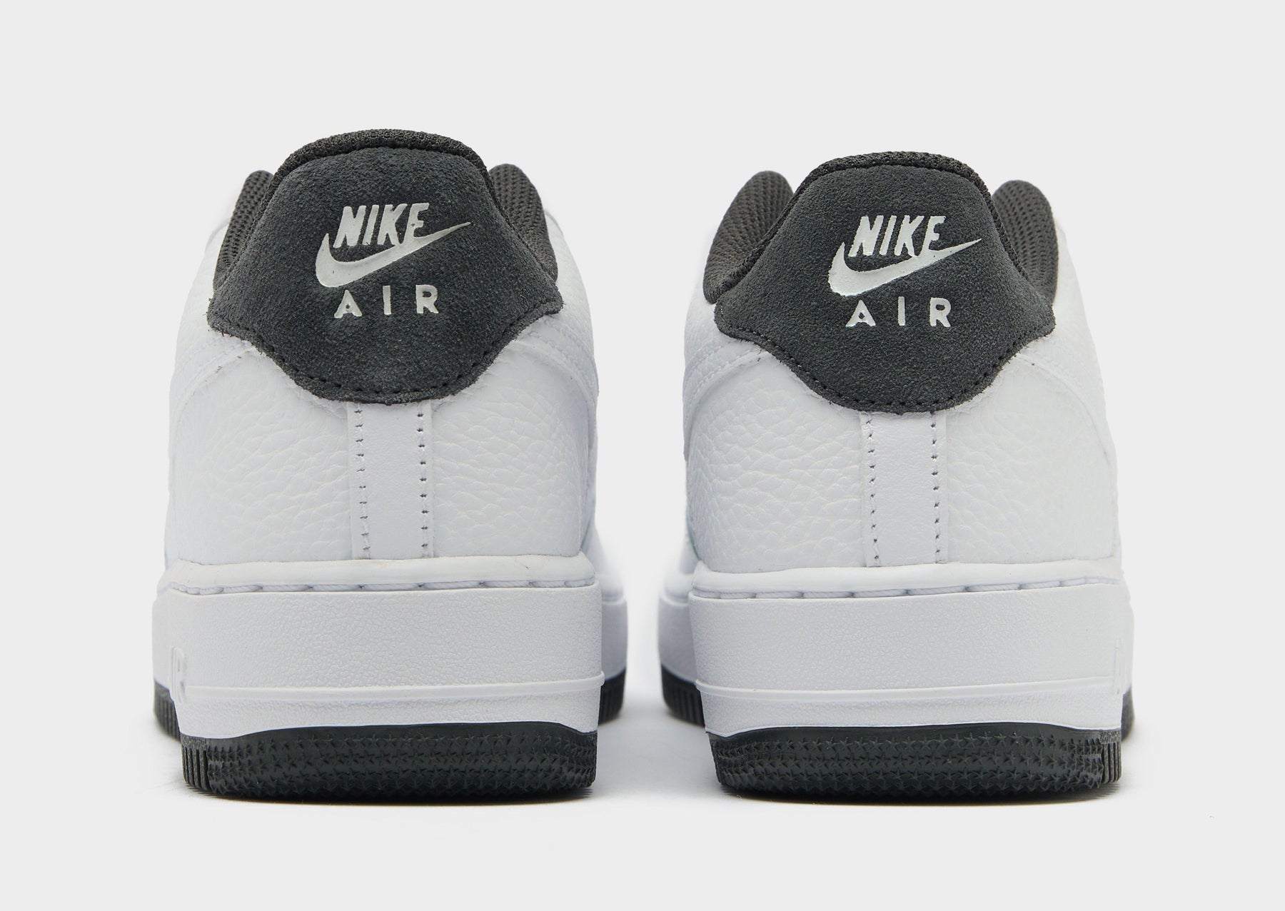 סניקרס Air Force 1 LV8 | ג'וניורס