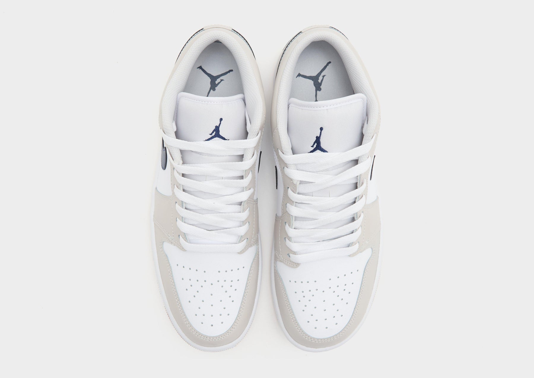 סניקרס Air Jordan 1 Low Midnight Navy Neutral Grey | גברים