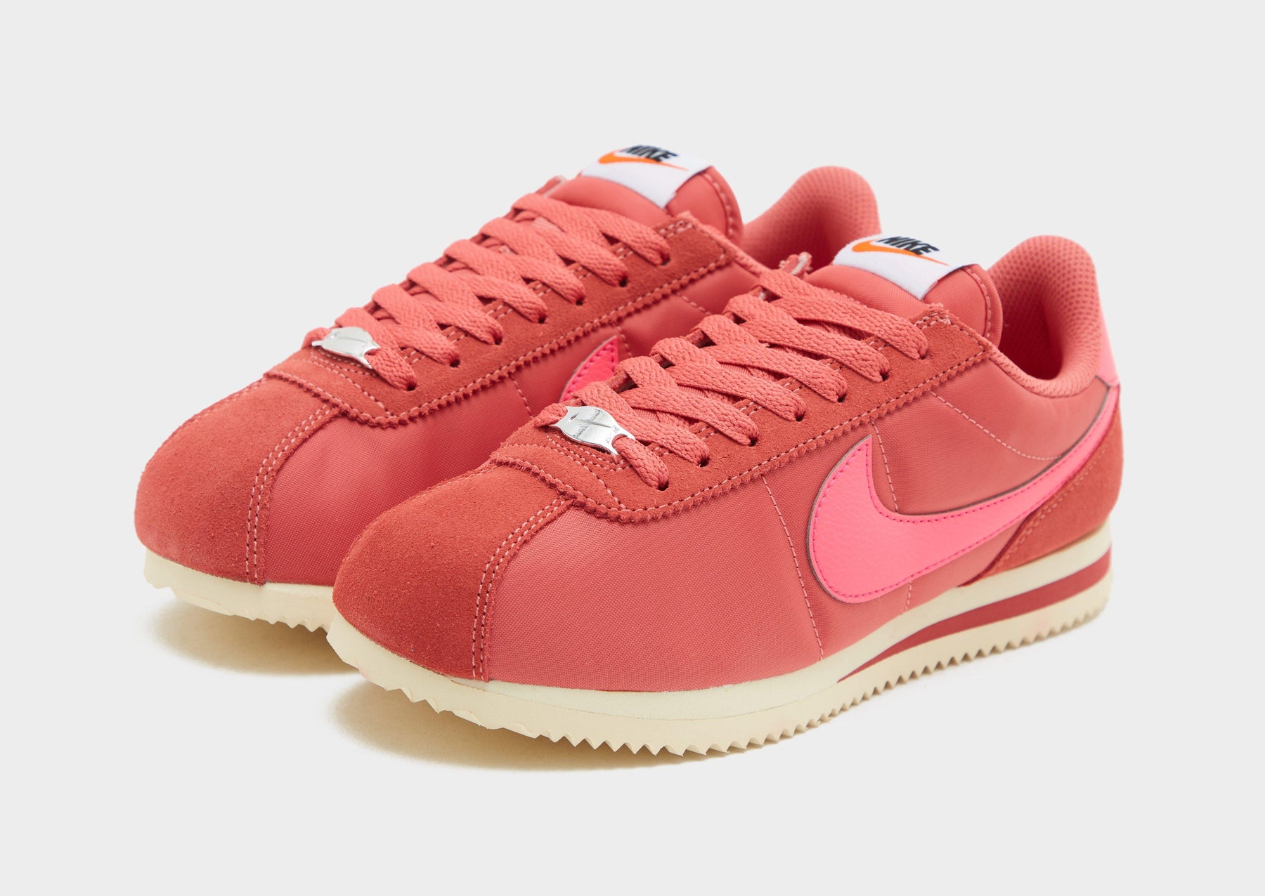 סניקרס Cortez | נשים