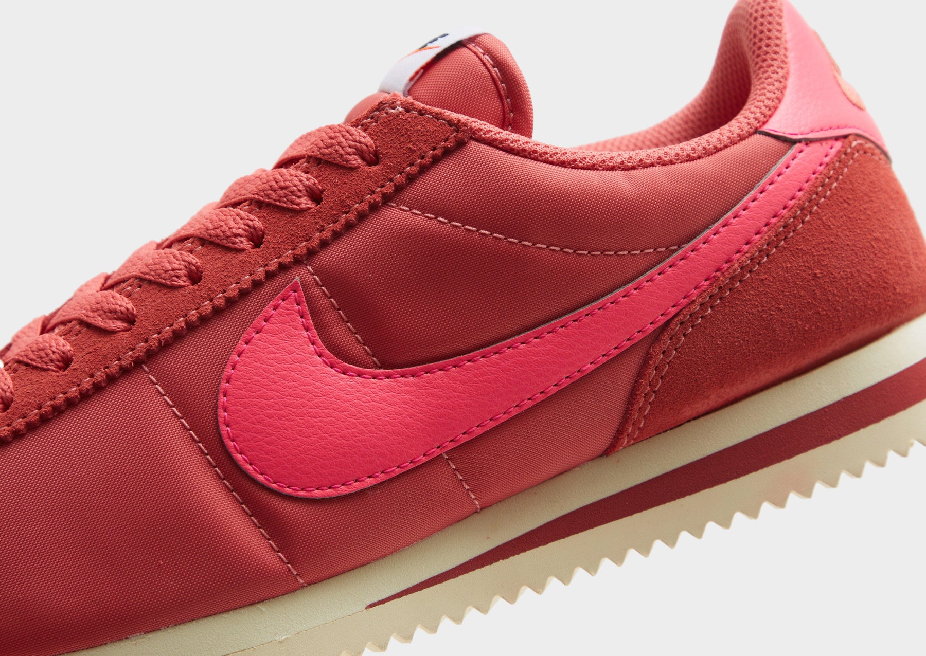 סניקרס Cortez | נשים