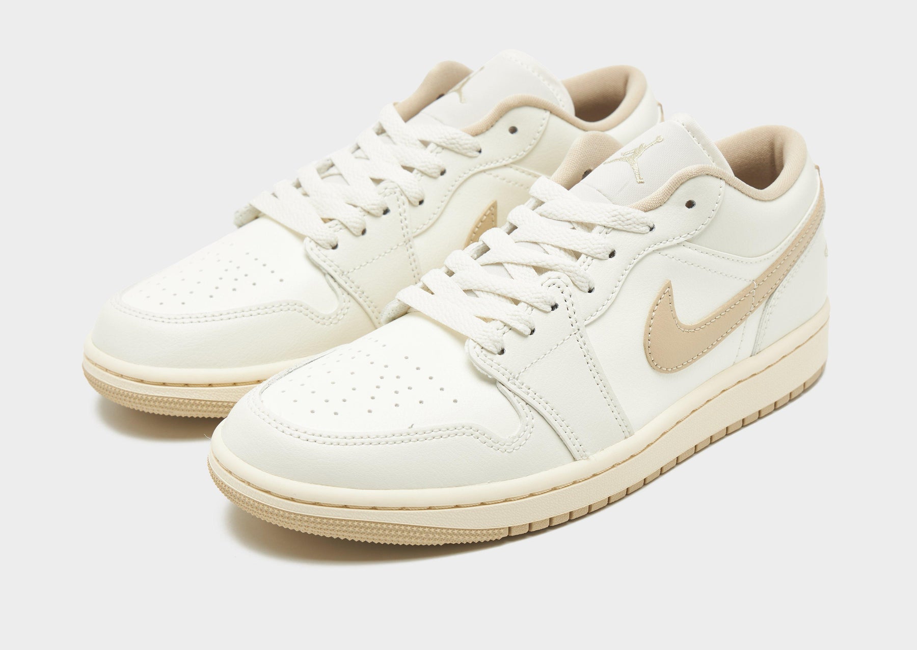 סניקרס Air Jordan 1 Low Sail Pale Ivory | נשים