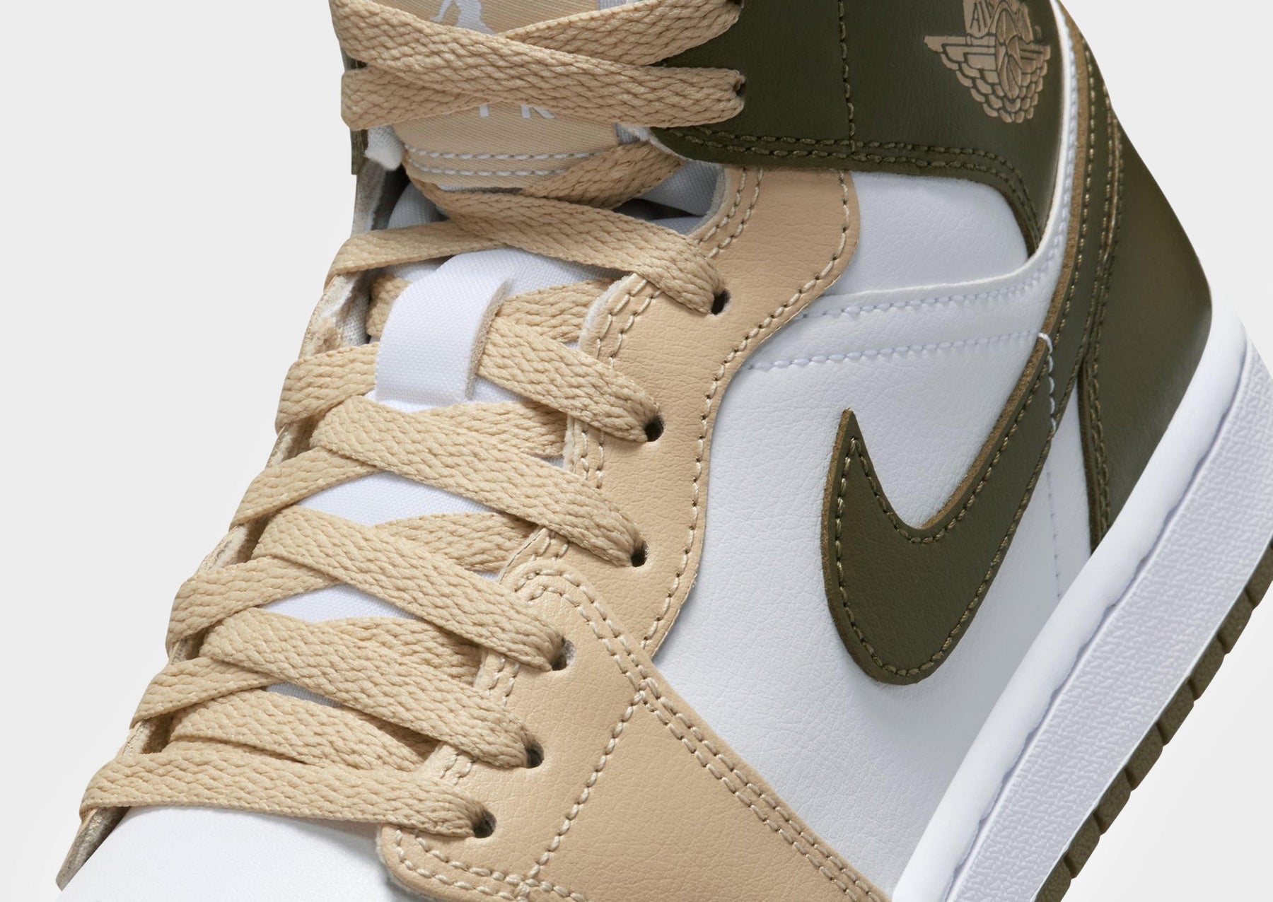 סניקרס Air Jordan 1 Mid Military Drab | נשים