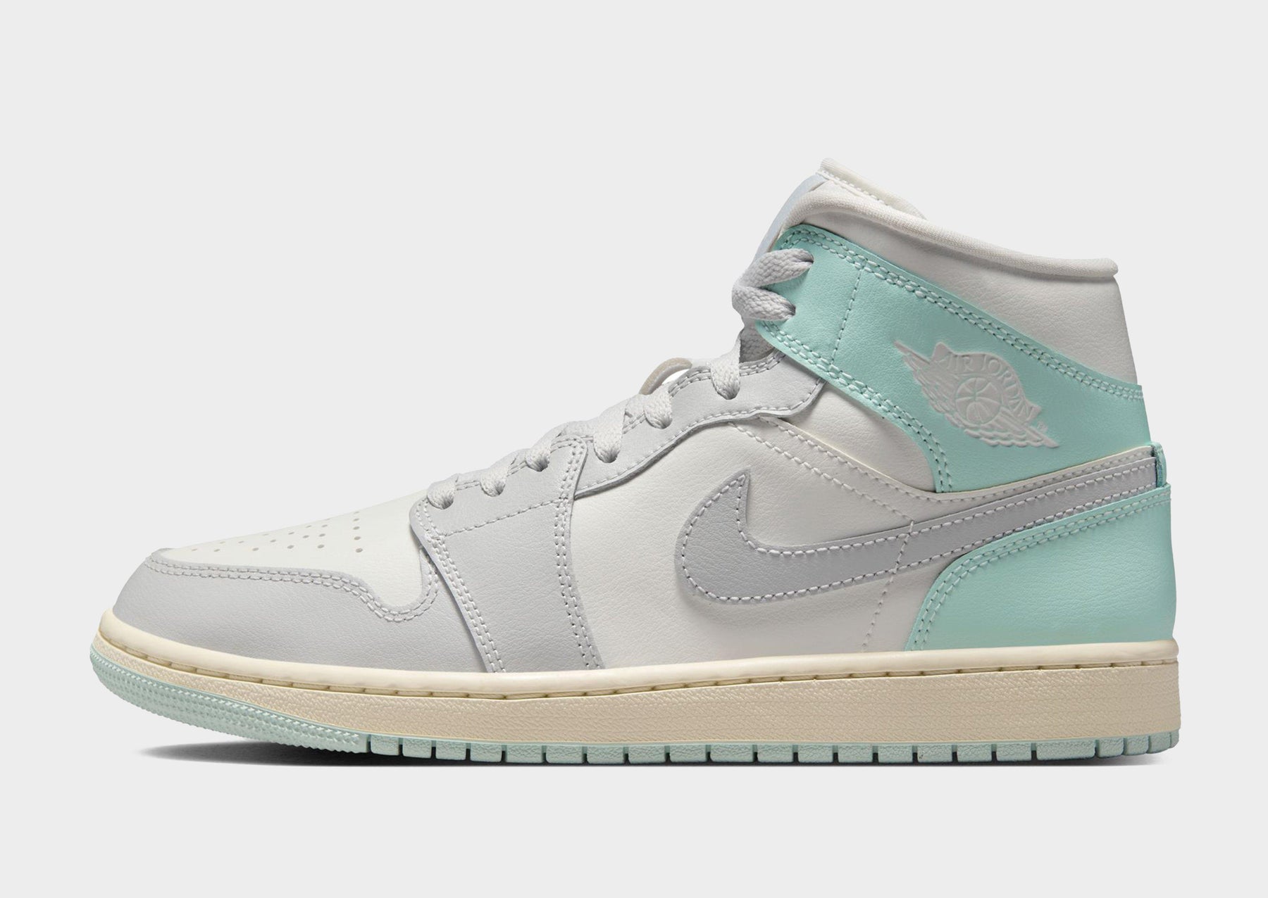 סניקרס Air Jordan 1 Mid Football Grey Igloo | נשים