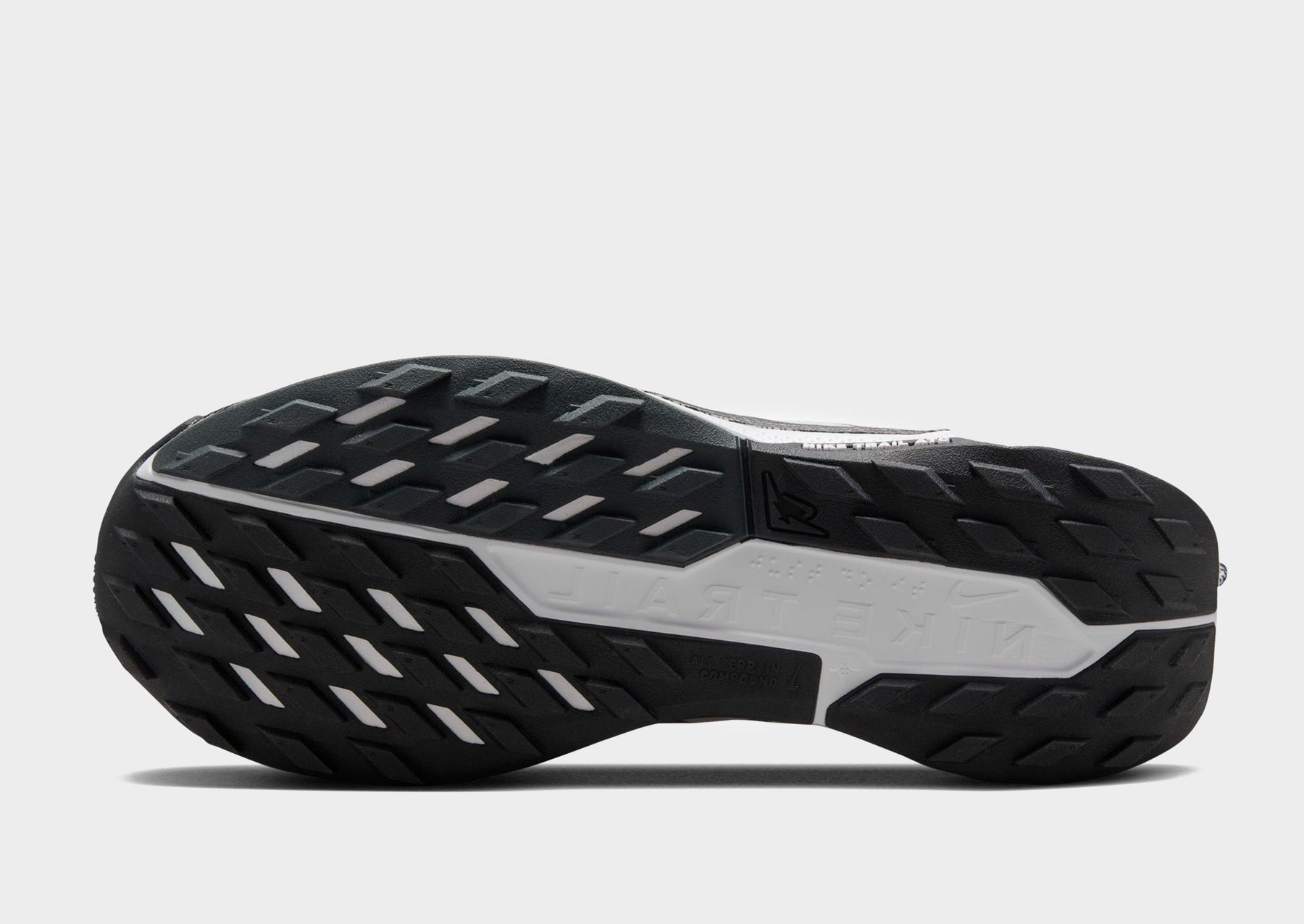 נעלי ריצה Pegasus Trail 5 | נשים