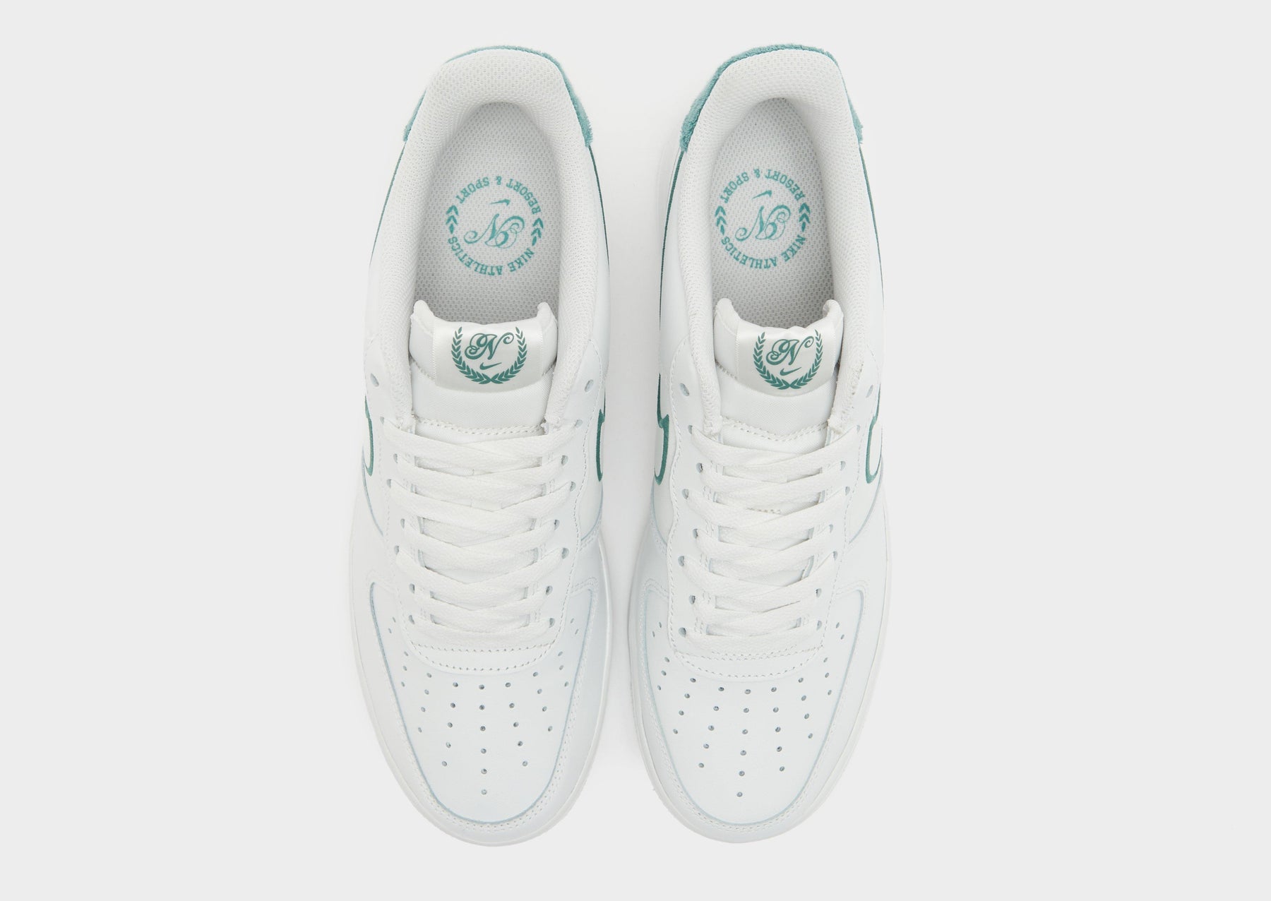 סניקרס Air Force 1 '07 LV8 | גברים