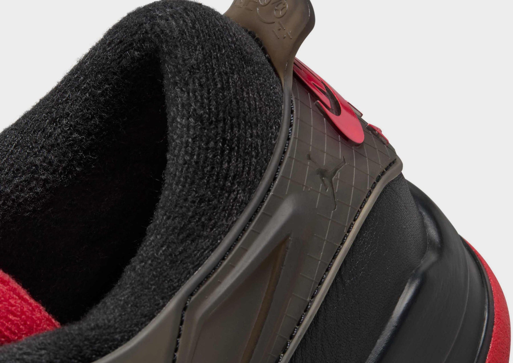 סניקרס Air 4 RM | ג'וניורס