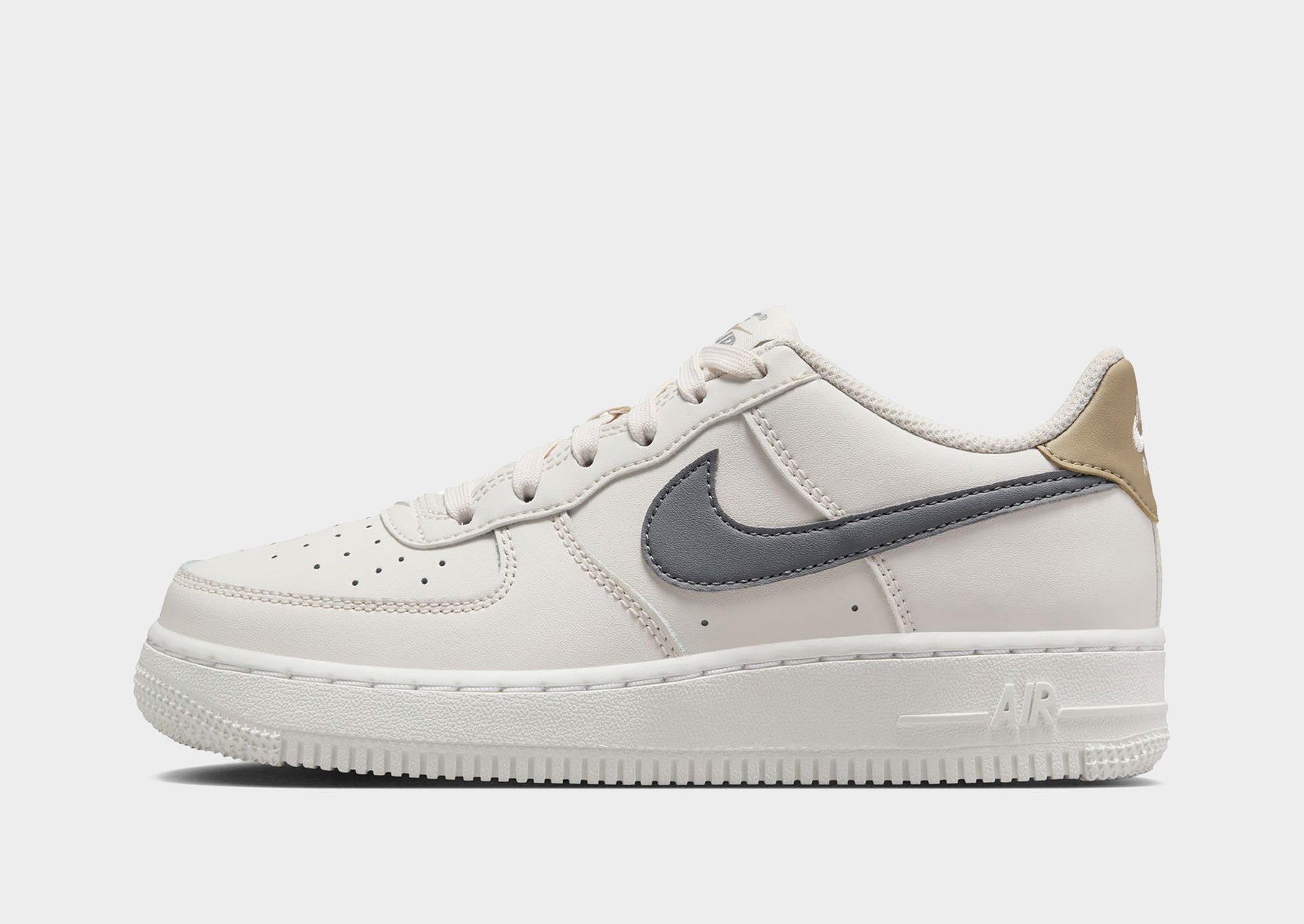 סניקרס Air Force 1 | ג'וניורס