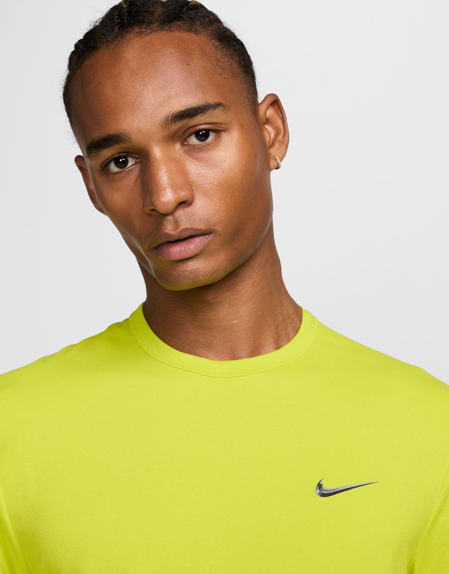 טי שירט אימון גרפית Hyvers | גברים