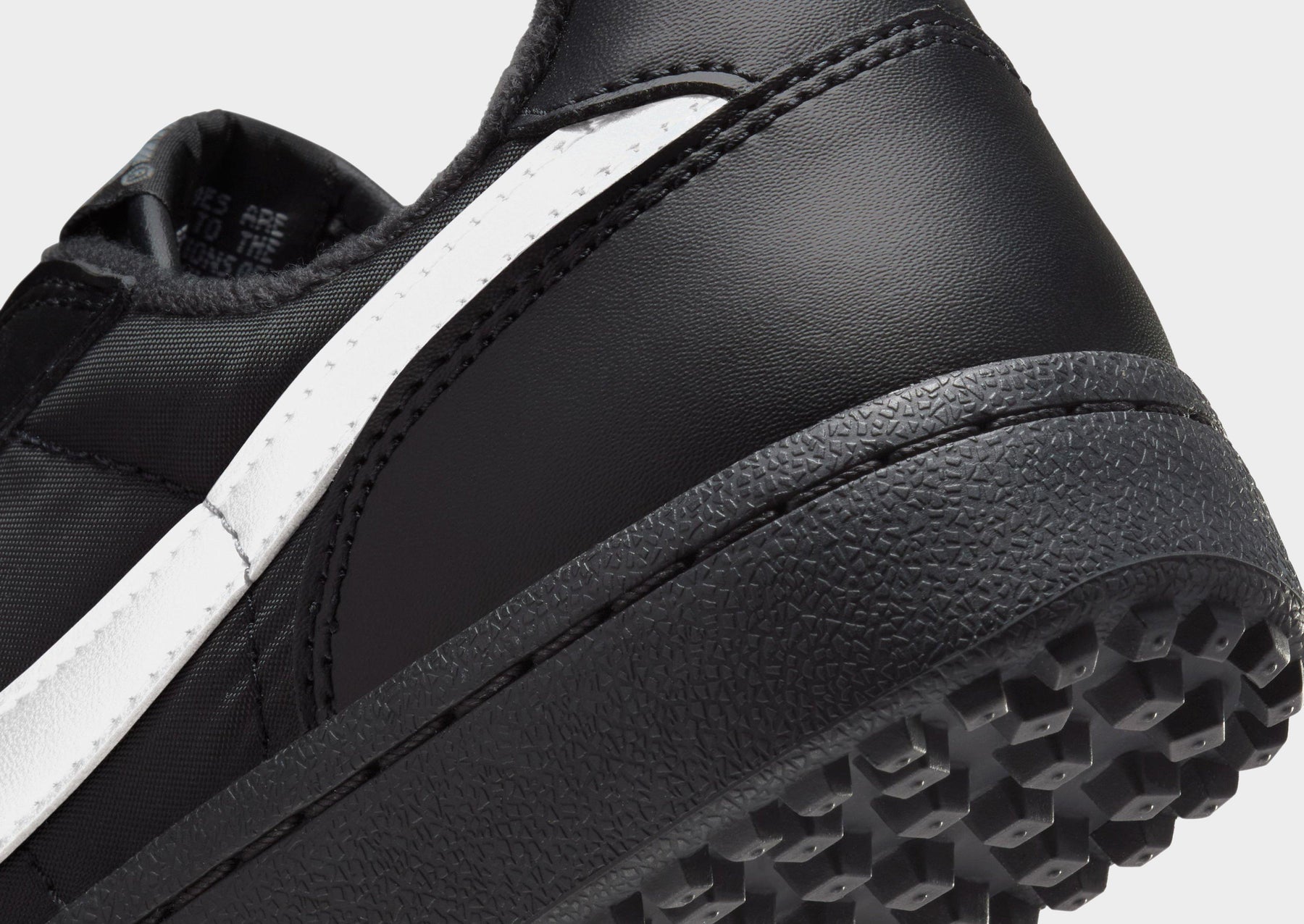 סניקרס Field General '82 | נשים