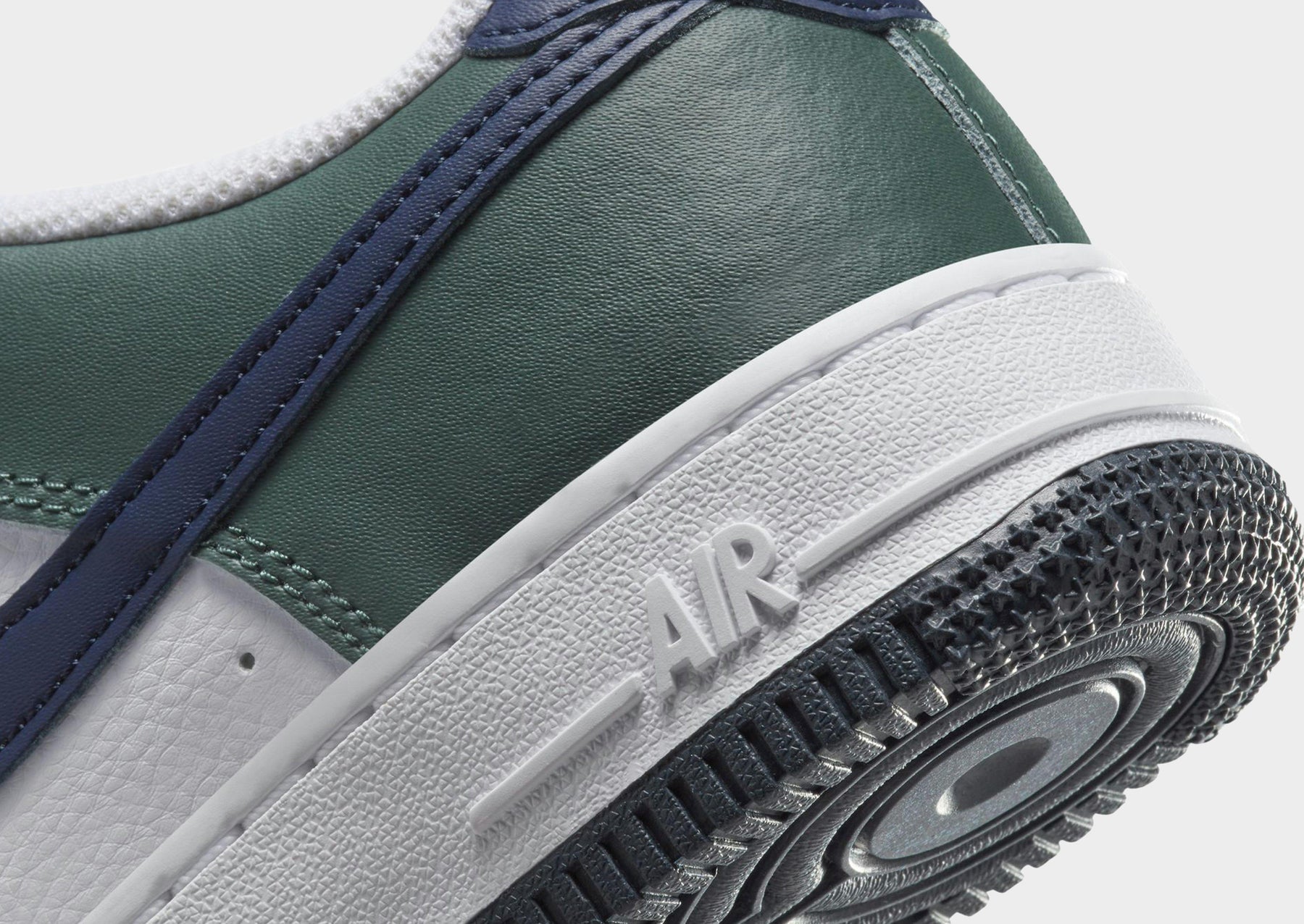 סניקרס Air Force 1 Vintage Green Obsidian | ג'וניורס