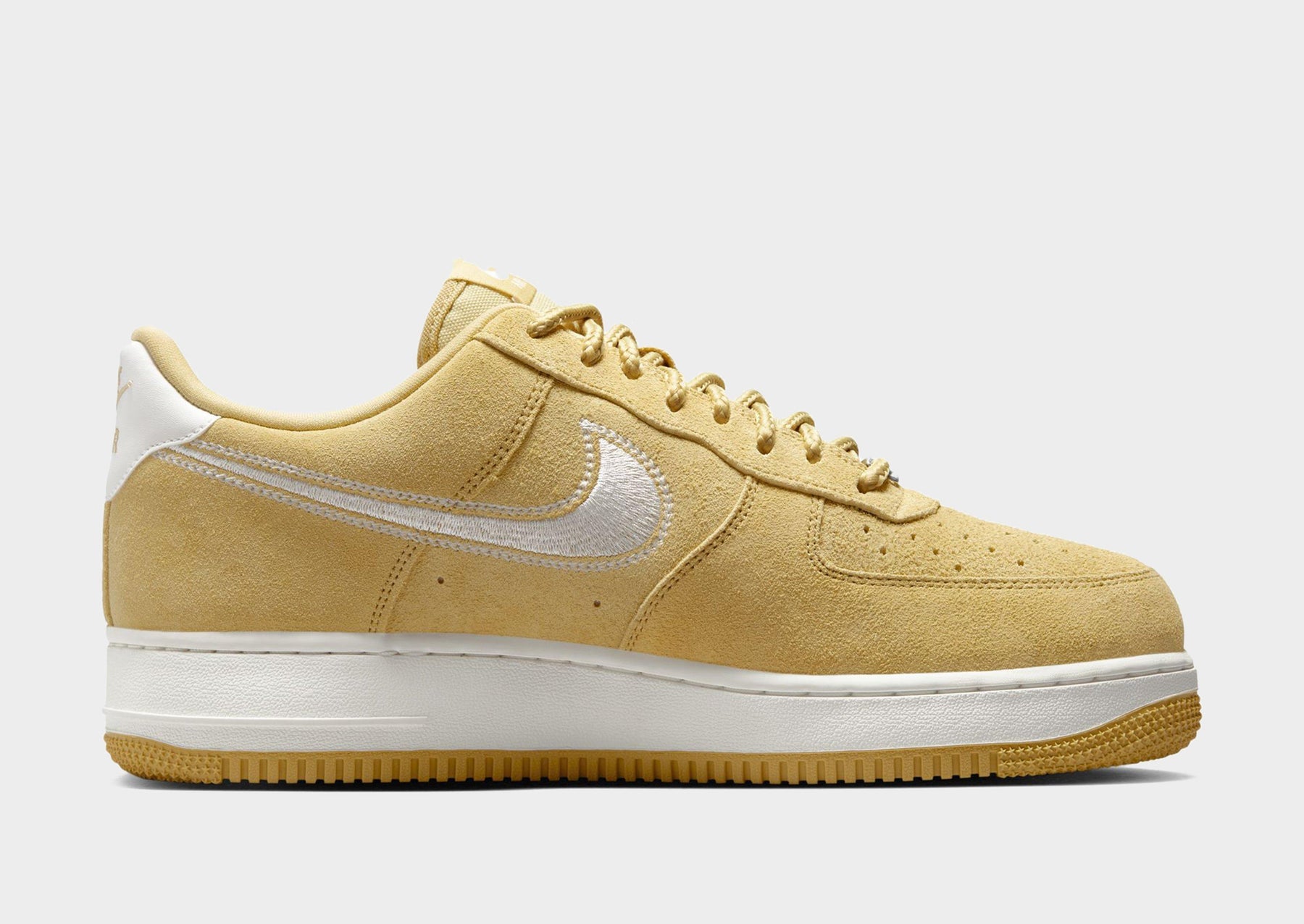 סניקרס Air Force 1 '07 LV8 | גברים