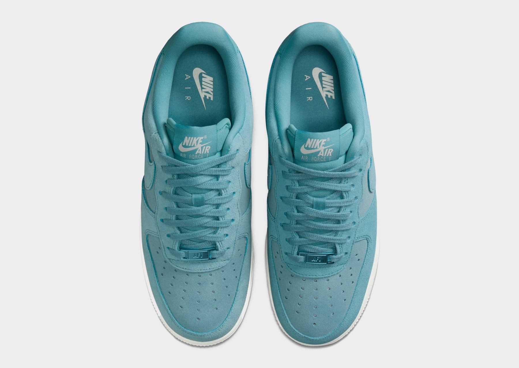 סניקרס Air Force 1 Low | נשים