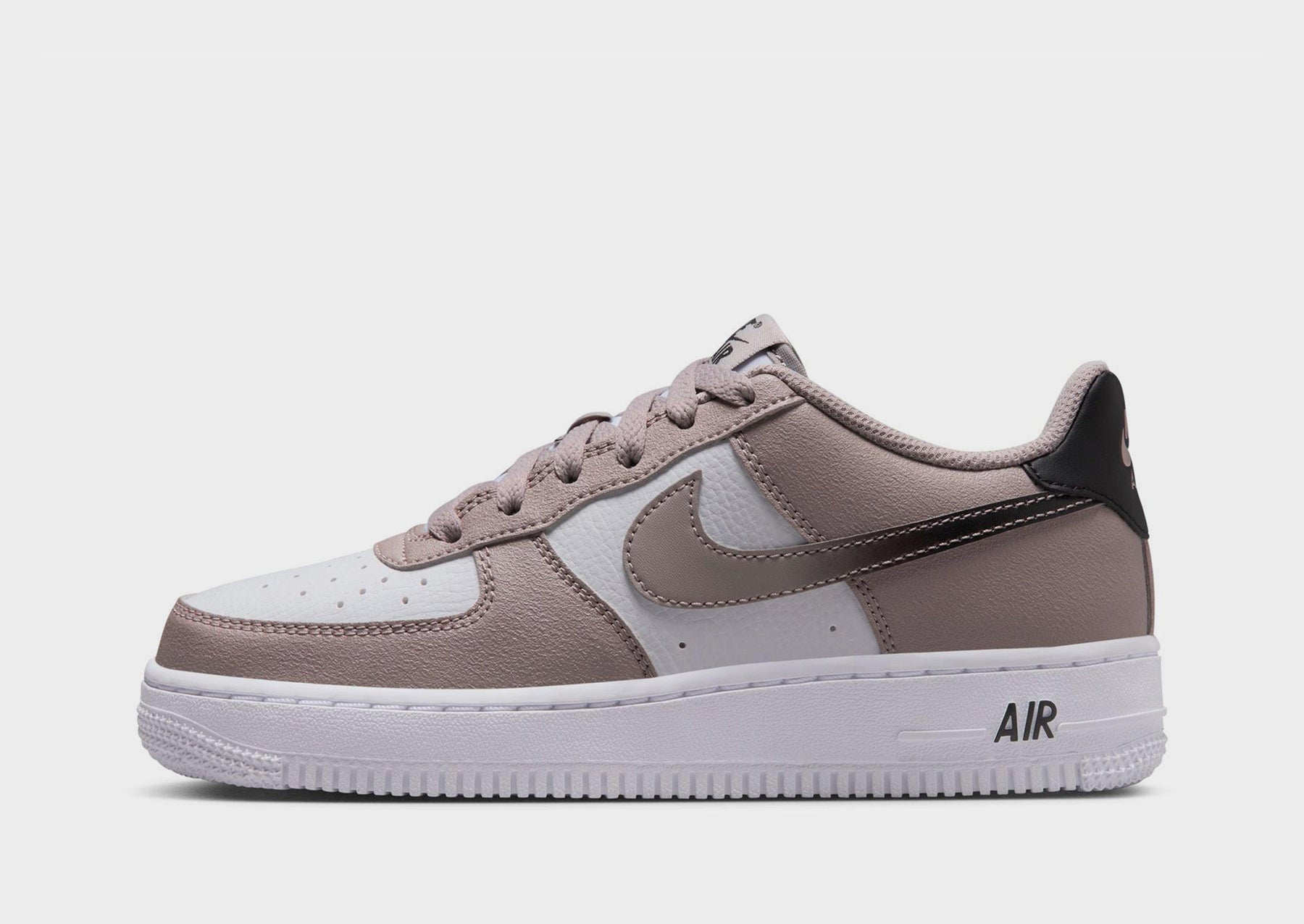 סניקרס Air Force 1 | ג'וניורס