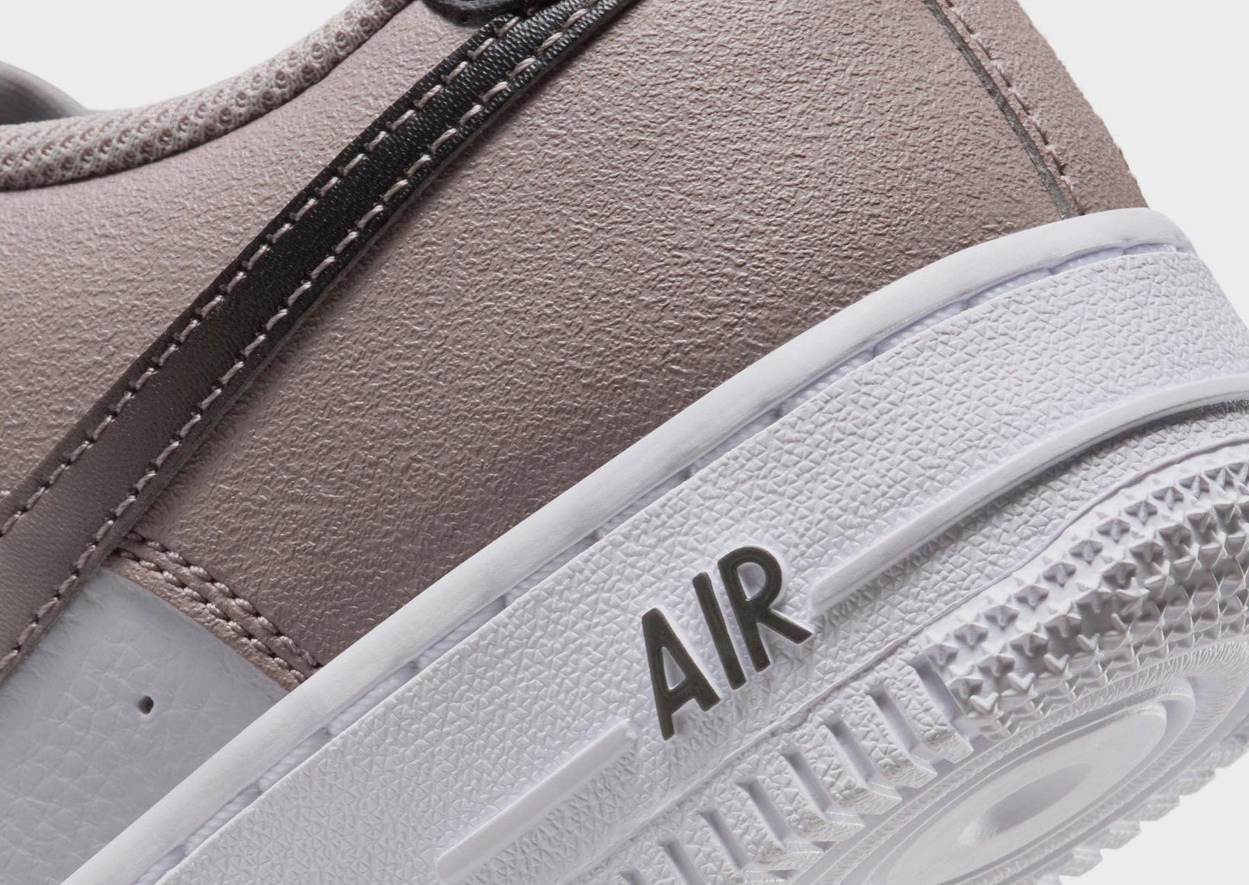סניקרס Air Force 1 | ג'וניורס