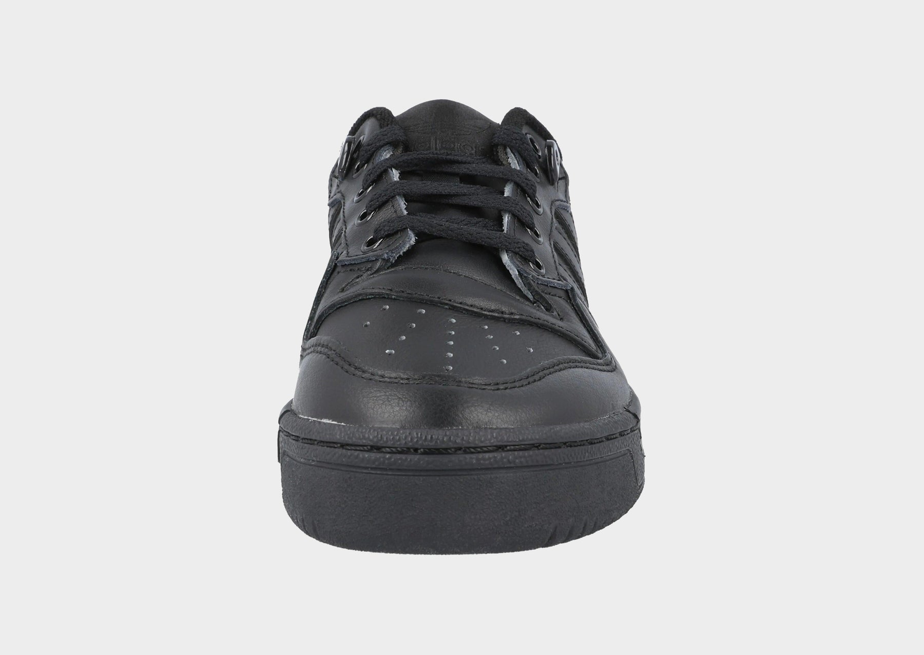 סניקרס ג'וניורס Rivalry Low