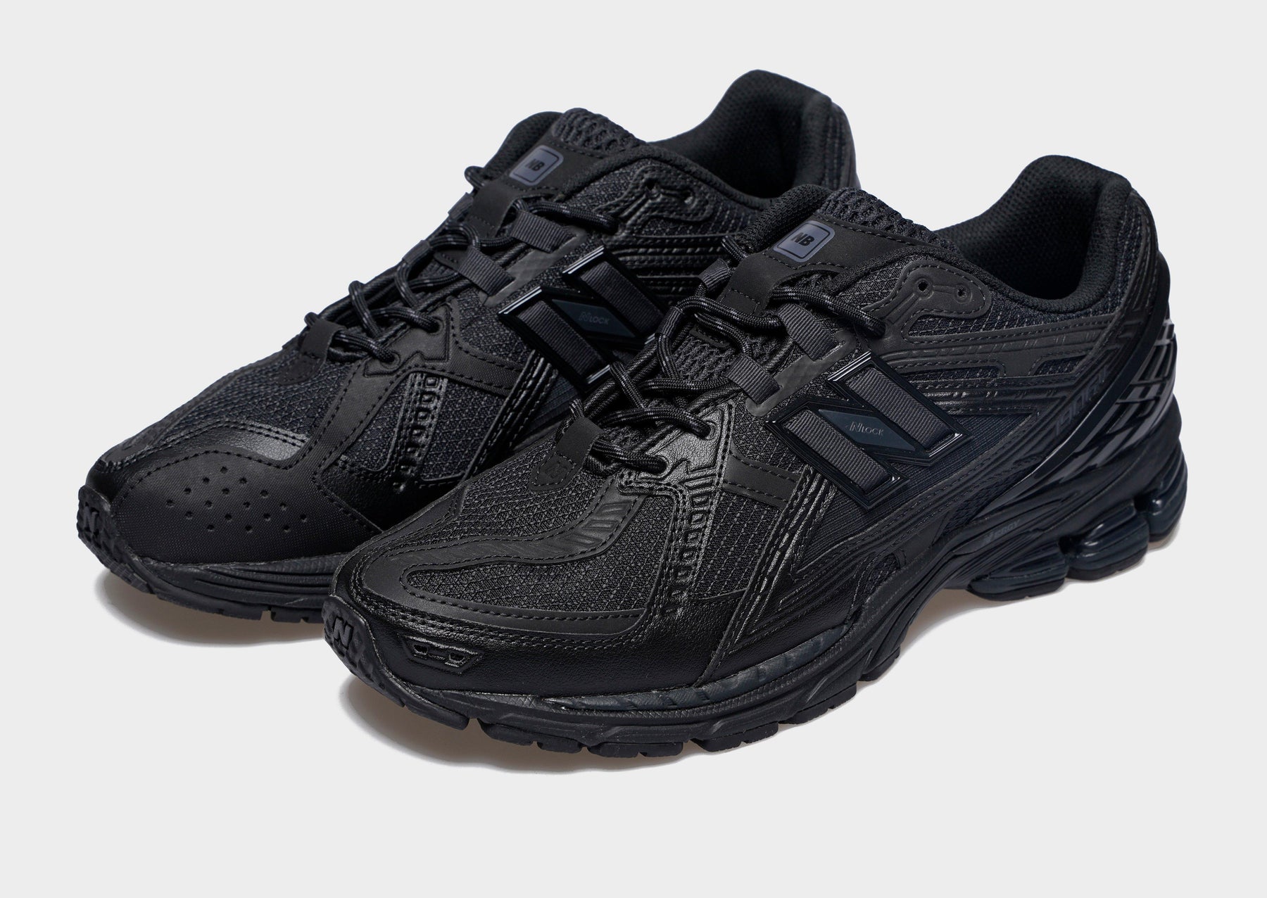 סניקרס 1906 Triple Black | גברים