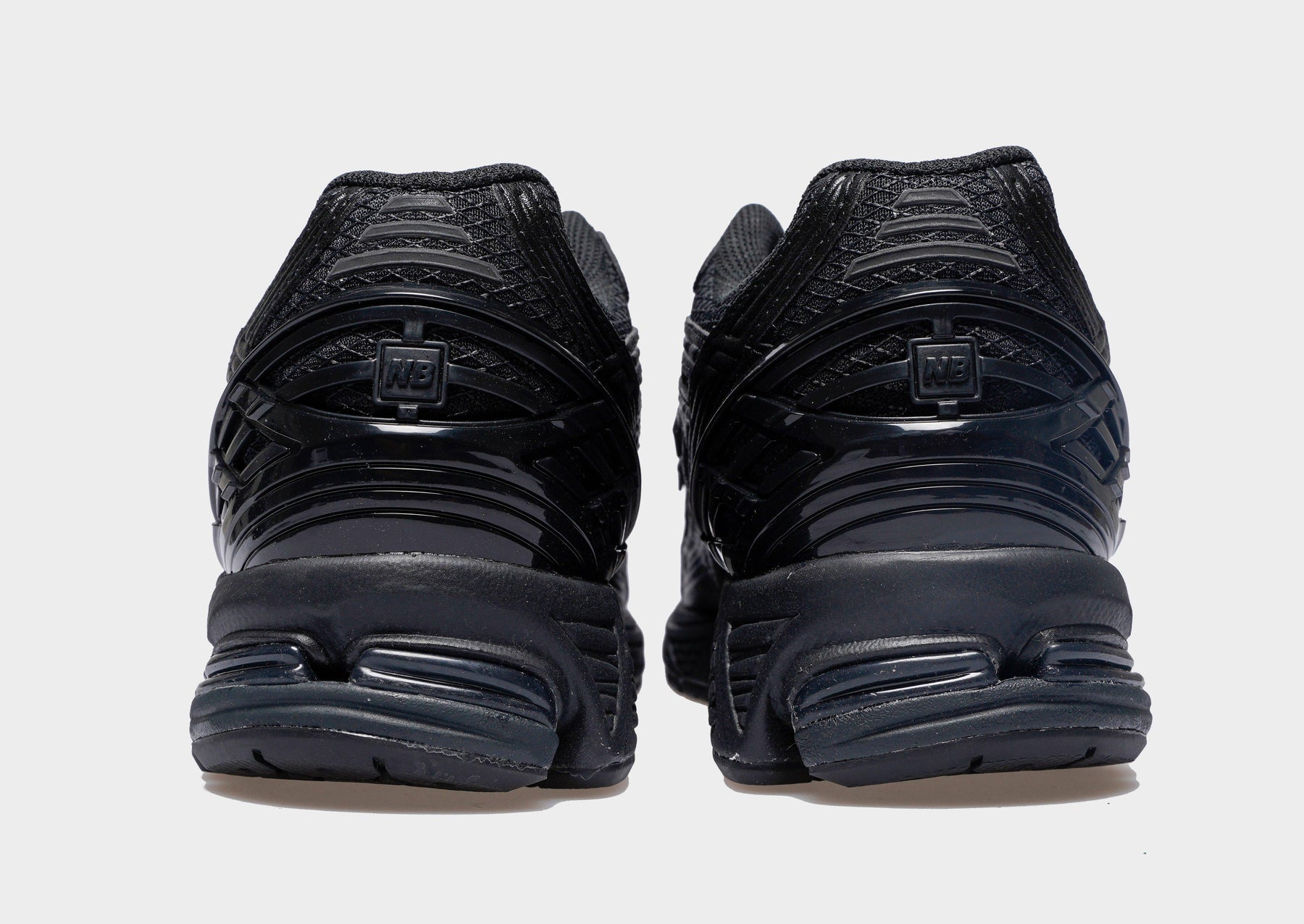 סניקרס 1906 Triple Black | גברים