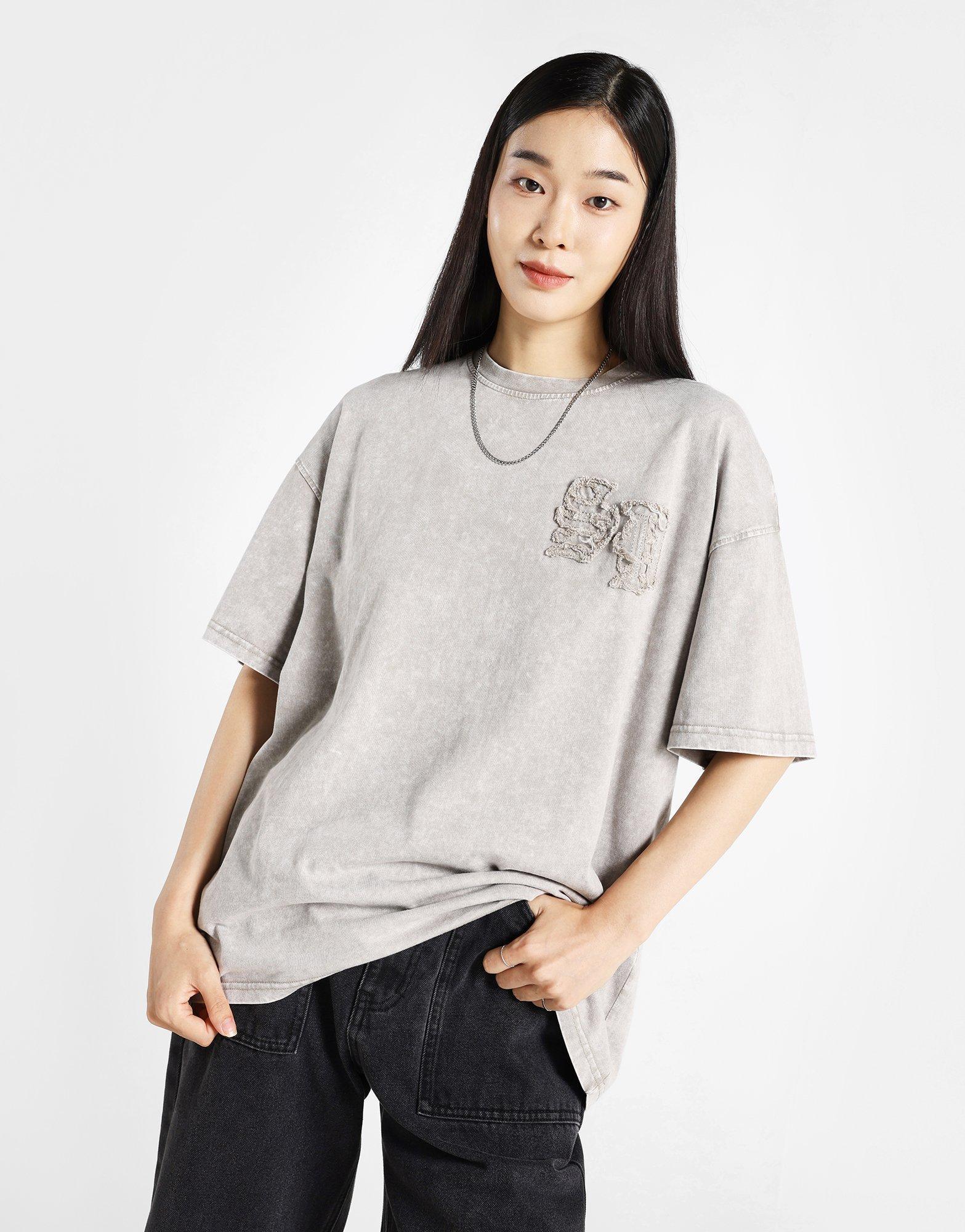 טי שירט אוברסייז Bleek | נשים