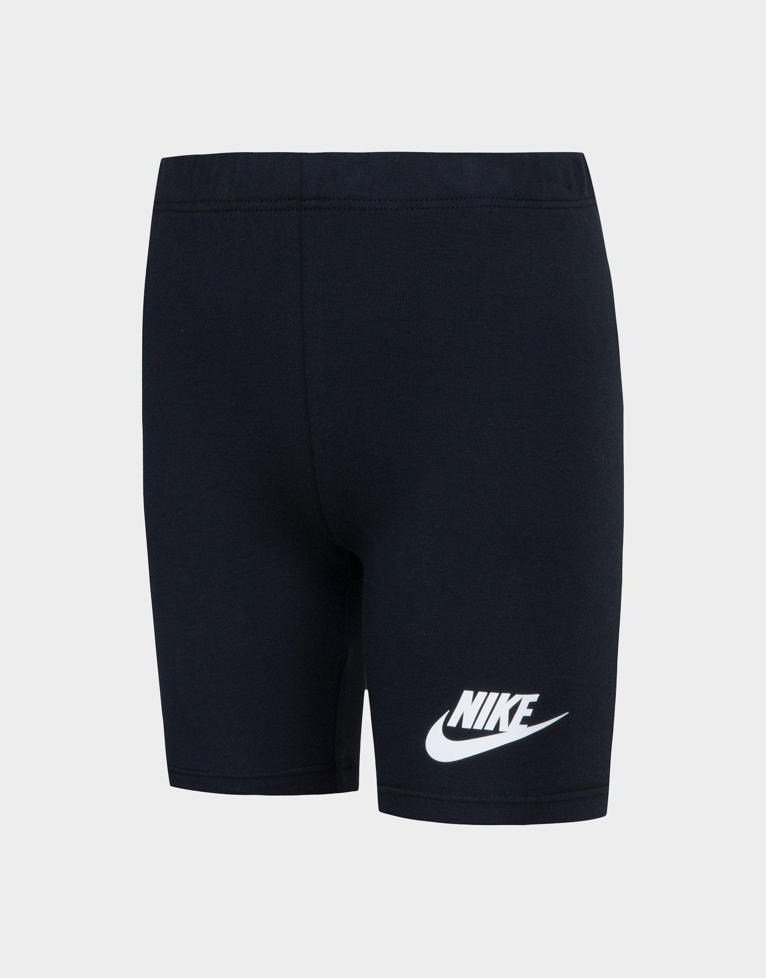 סט מכנסיים קצרים וטי שירט לוגו | ילדים