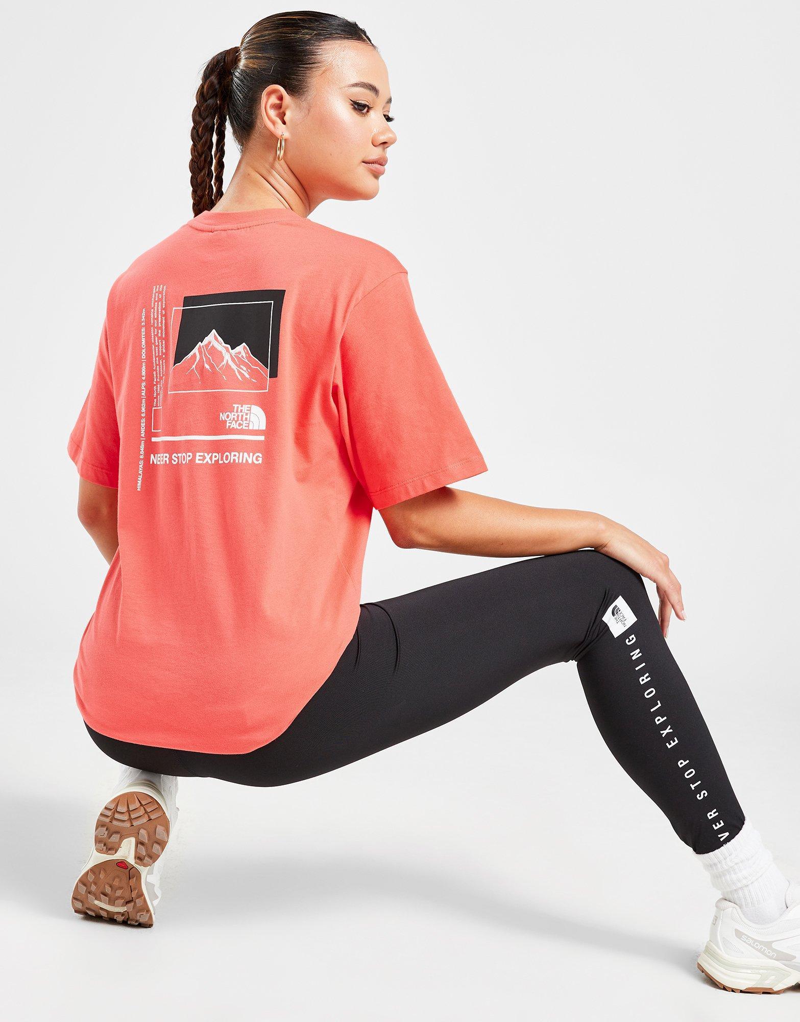 טי שירט גרפית Mountain Box | נשים