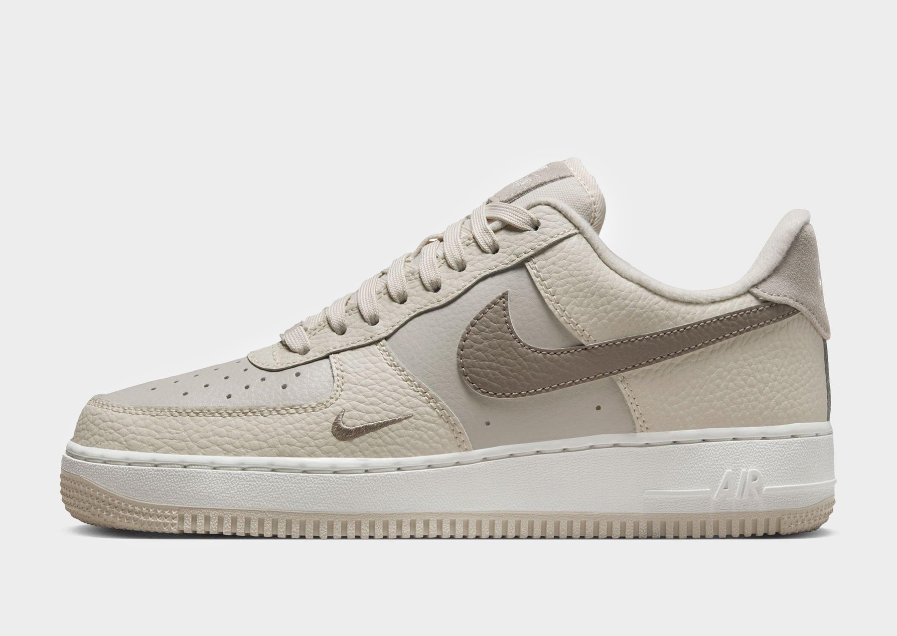 סניקרס Air Force 1 '07 | נשים