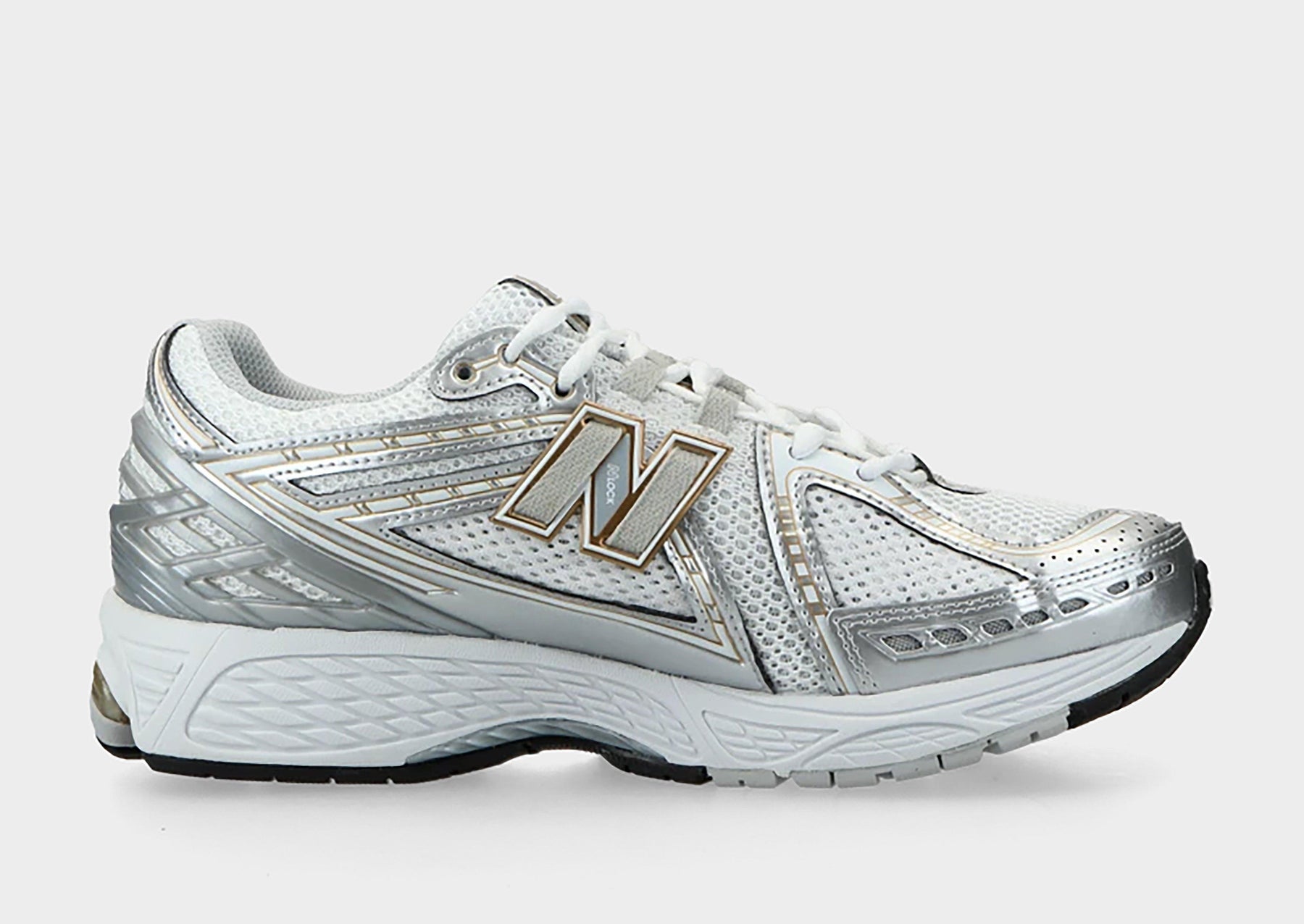 סניקרס 1906R White Silver Metallic | נשים