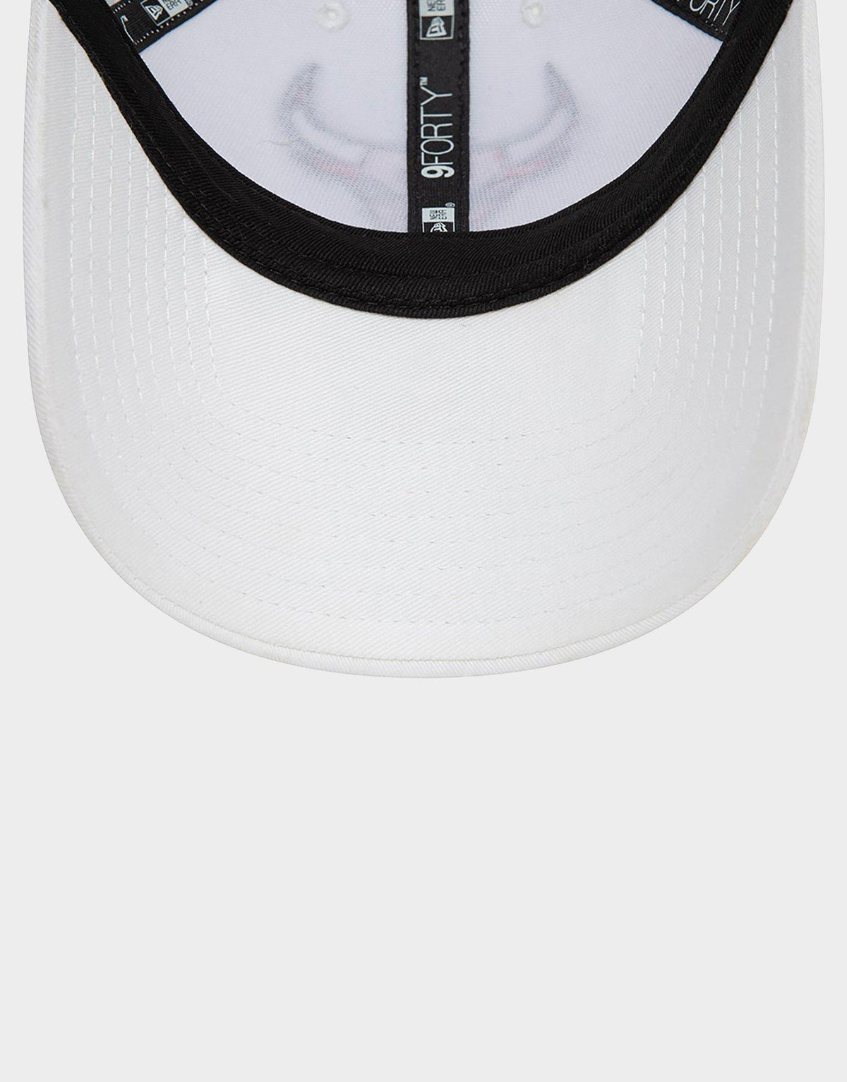 כובע מצחייה 9Forty Chicago Bulls NBA Side Patch