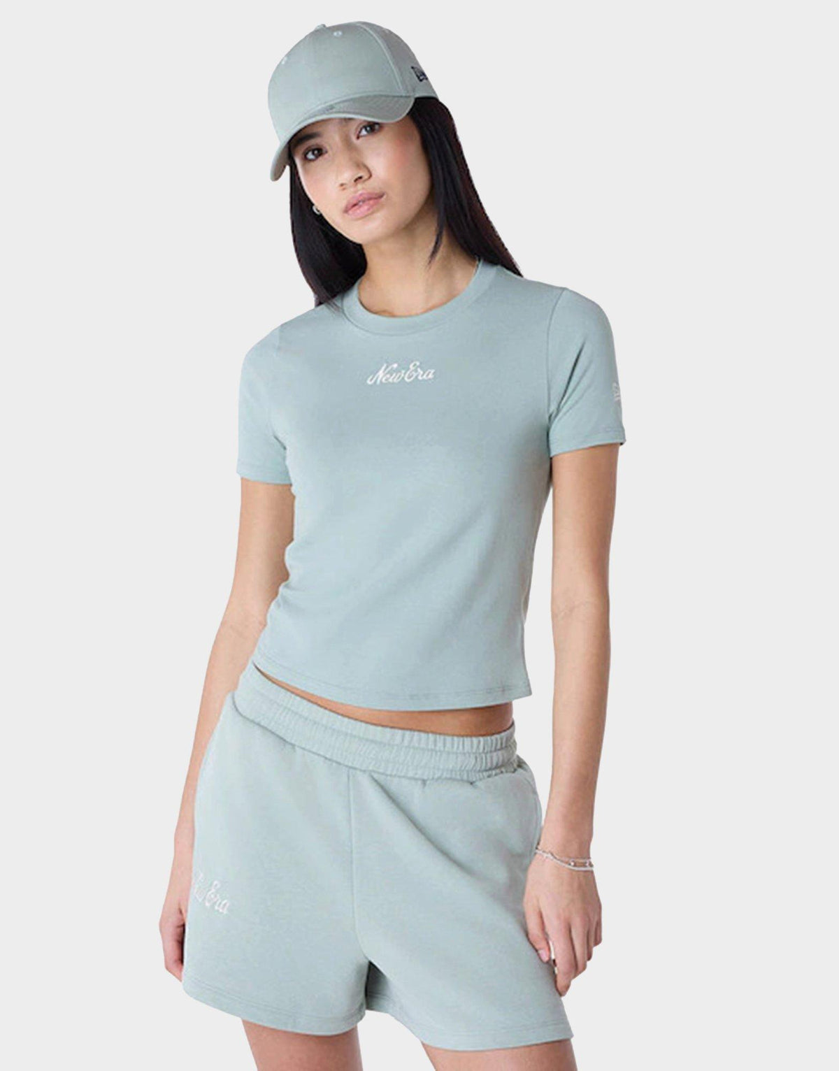 טי שירט קרופ לוגו Slim | נשים