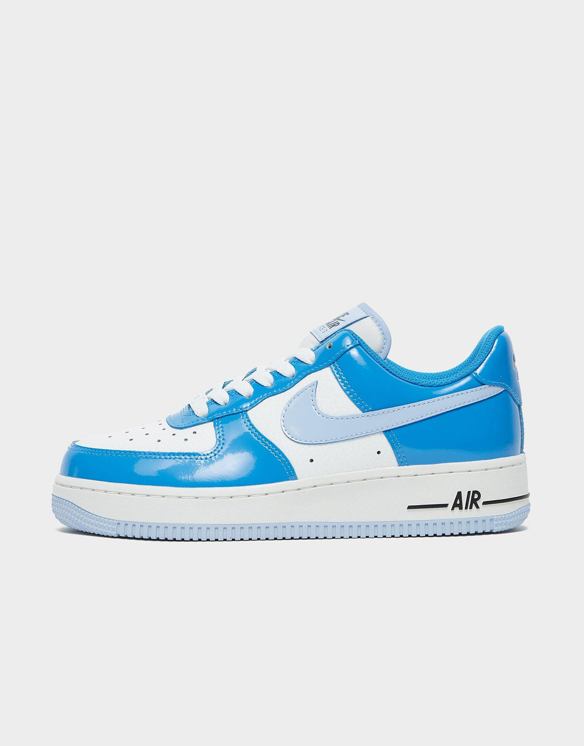 סניקרס Air Force 1 '07 LV8 | נשים