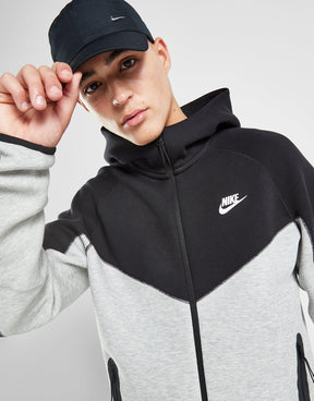 ג'קט קפוצ'ון Tech Fleece Windrunner