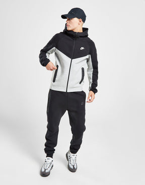 ג'קט קפוצ'ון Tech Fleece Windrunner