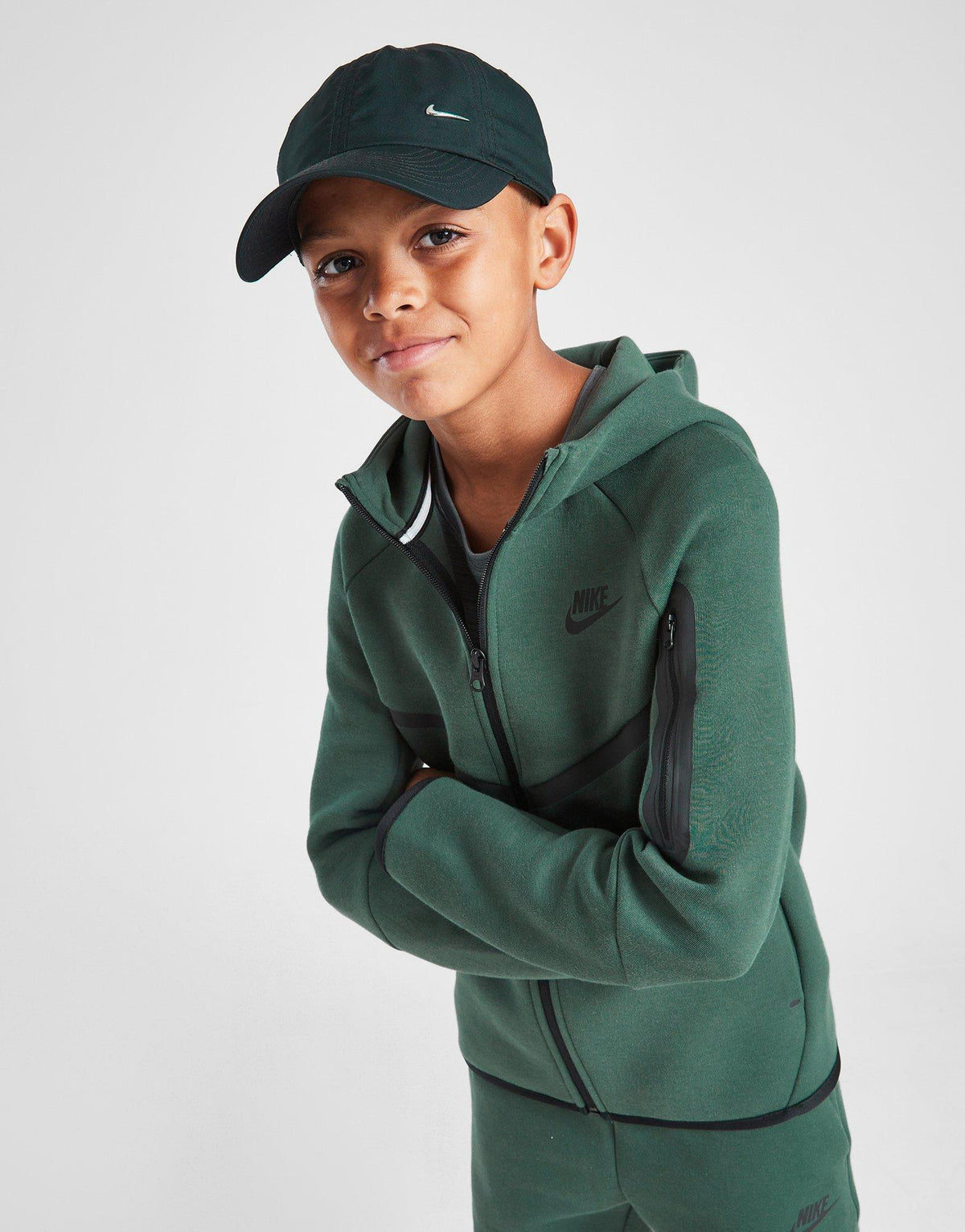 ג'קט קפוצ'ון Tech Fleece | ג'וניורס