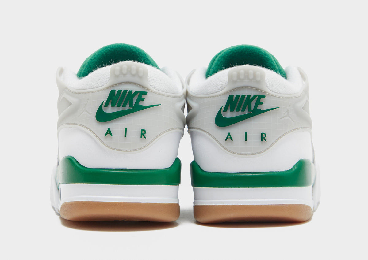 סניקרס Air 4 RM | ג'וניורס