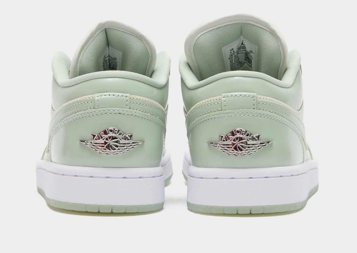 סניקרס Air Jordan 1 Low SE Seafoam Sail | נשים