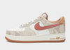 סניקרס Air Force 1 '07 LV8 Canyon Rust Snakeskin | גברים