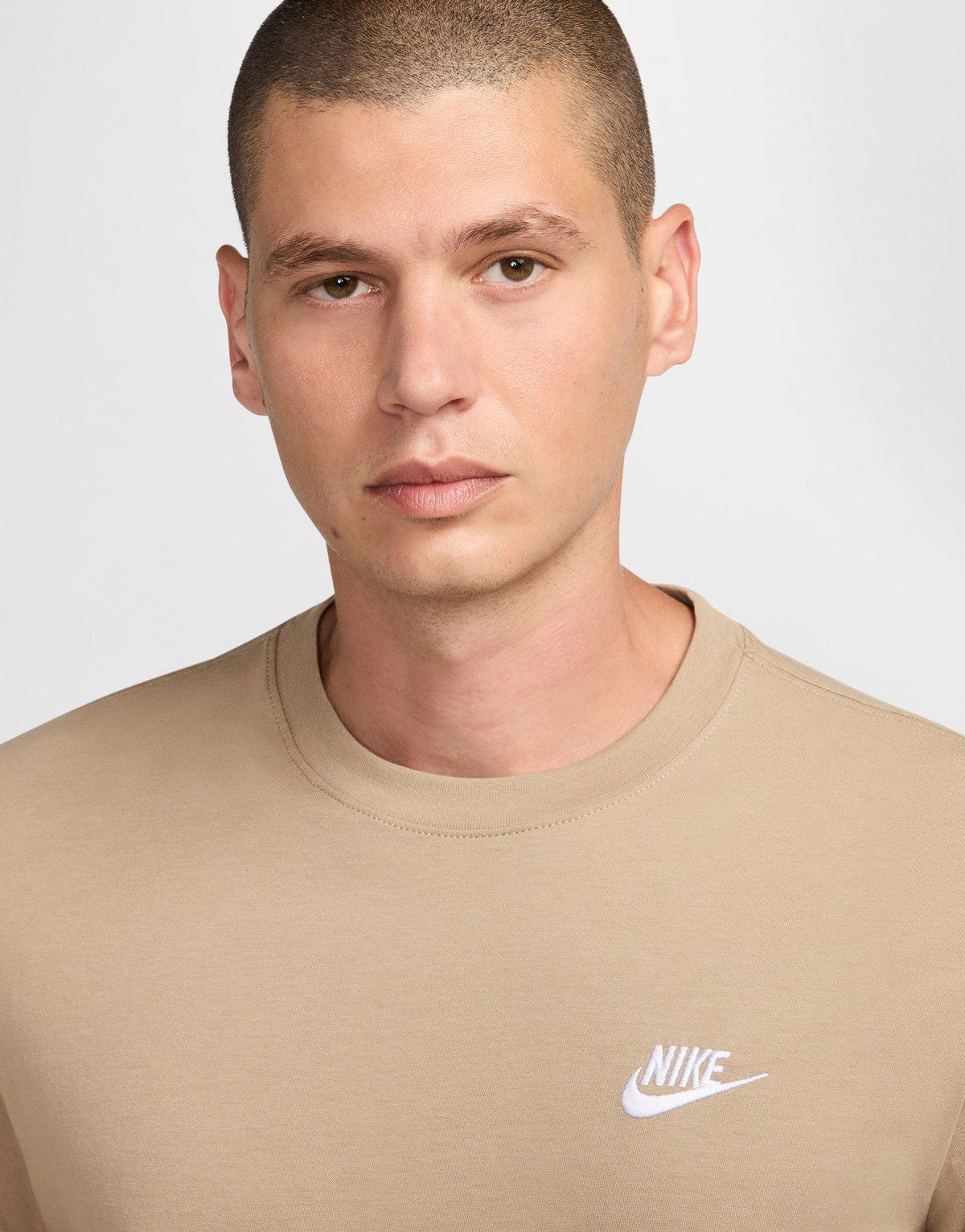 טי שירט Sportswear Club | גברים