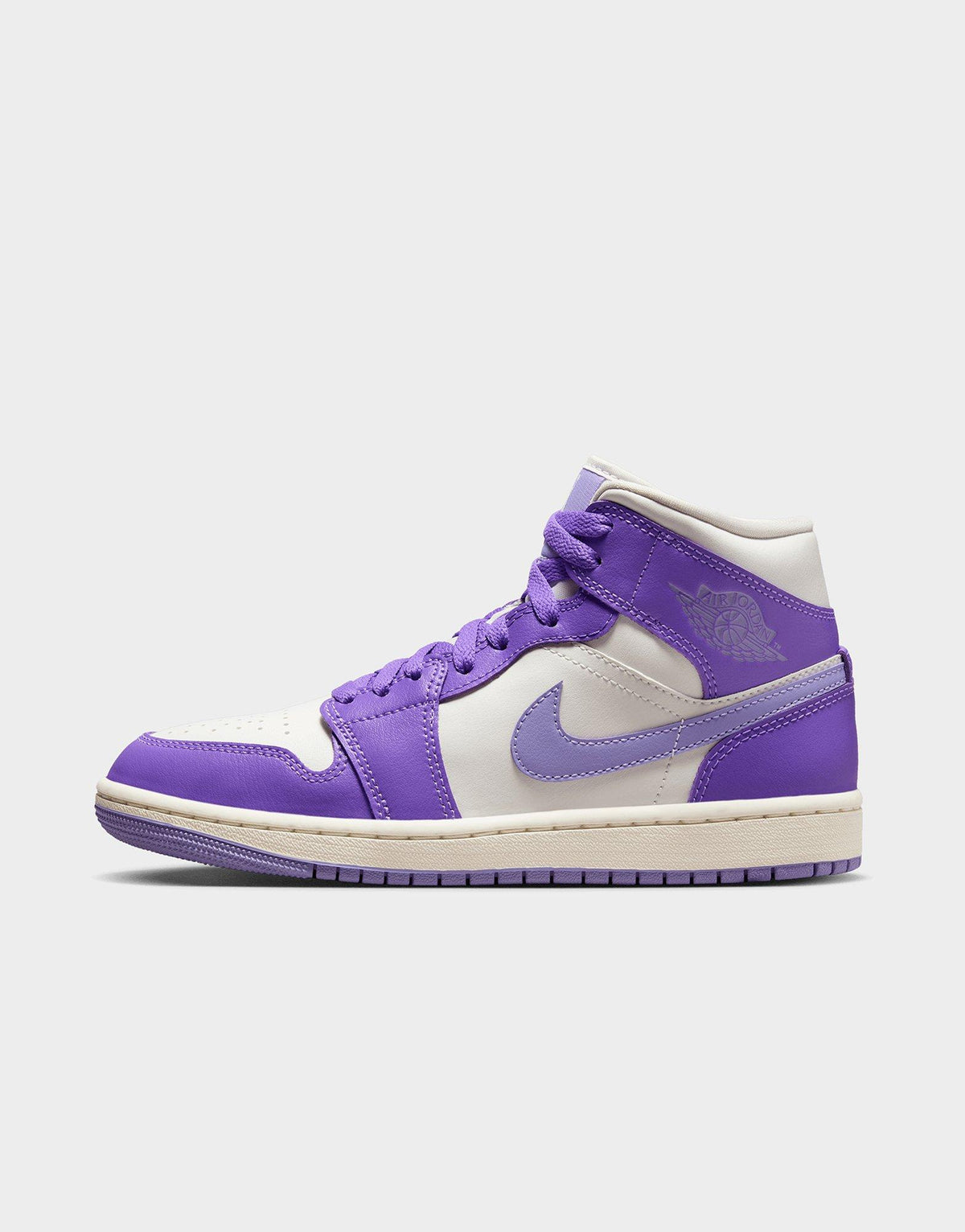 סניקרס Jordan 1 Mid Action Grape