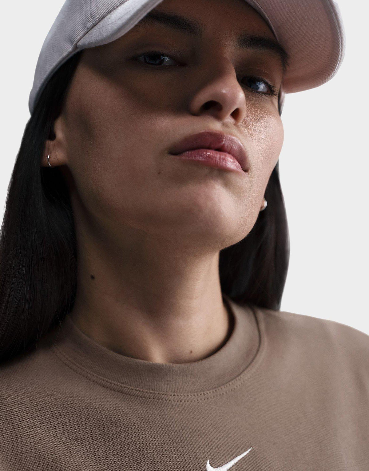 טי שירט לוגו Essential Boxy | נשים