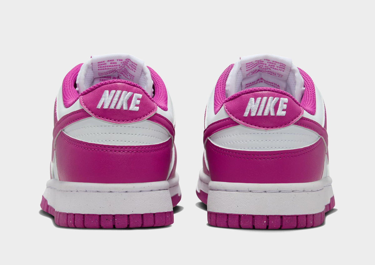 סניקרס Dunk Low Next Nature Hot Fuchsia | נשים