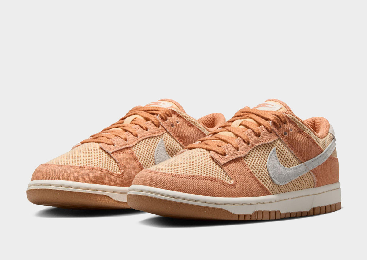 סניקרס Dunk Low SE Next Nature Amber Brown | נשים