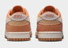 סניקרס Dunk Low SE Next Nature Amber Brown | נשים